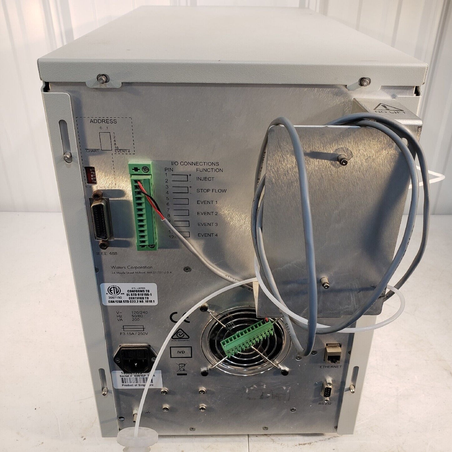 Waters 1515 Isocratic HPLC Pump 186001515 w/ Rheodyne Valve