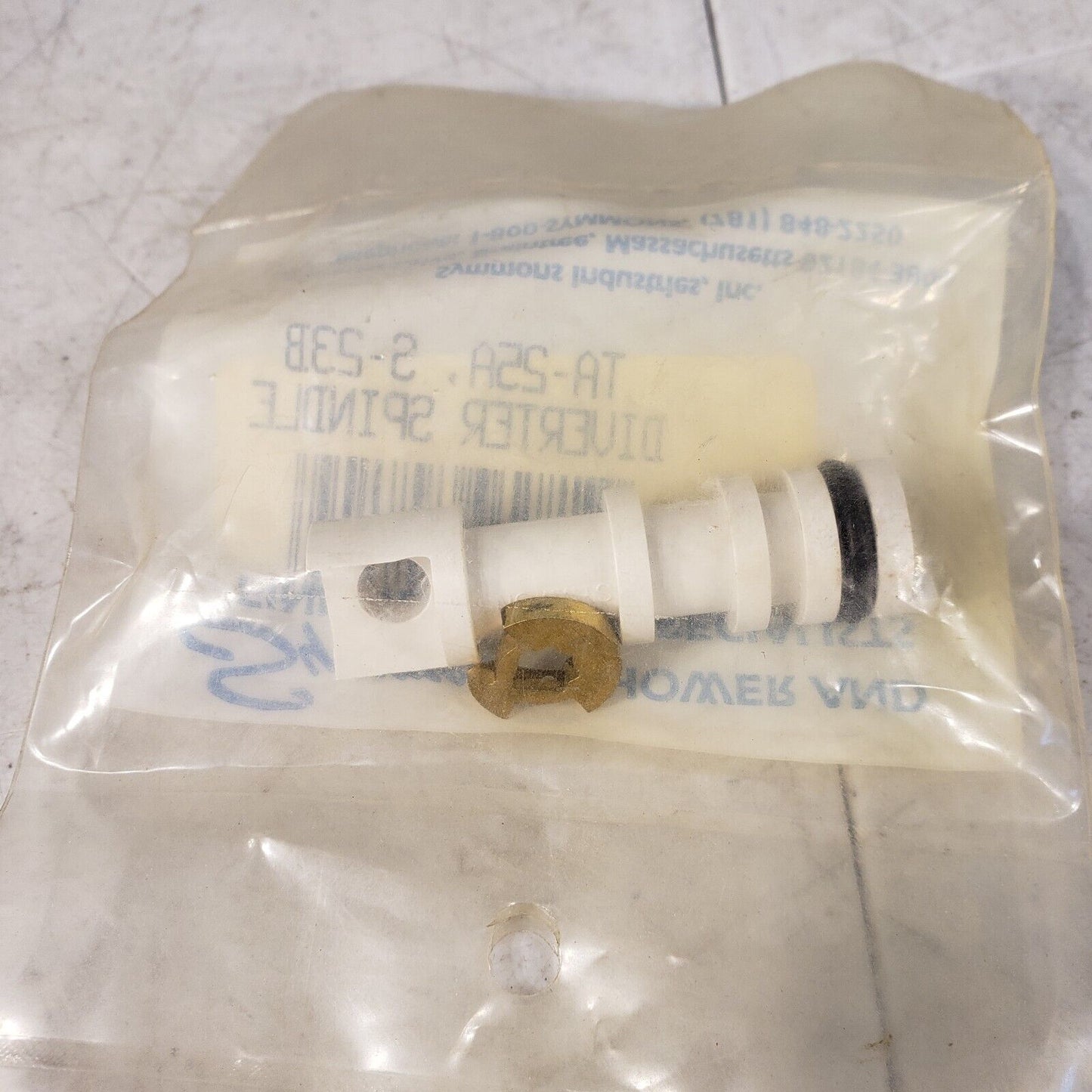 Sexauer 033050 Symmons Temptrol Brass And Plastic Diverter/Volume Spindle Kit