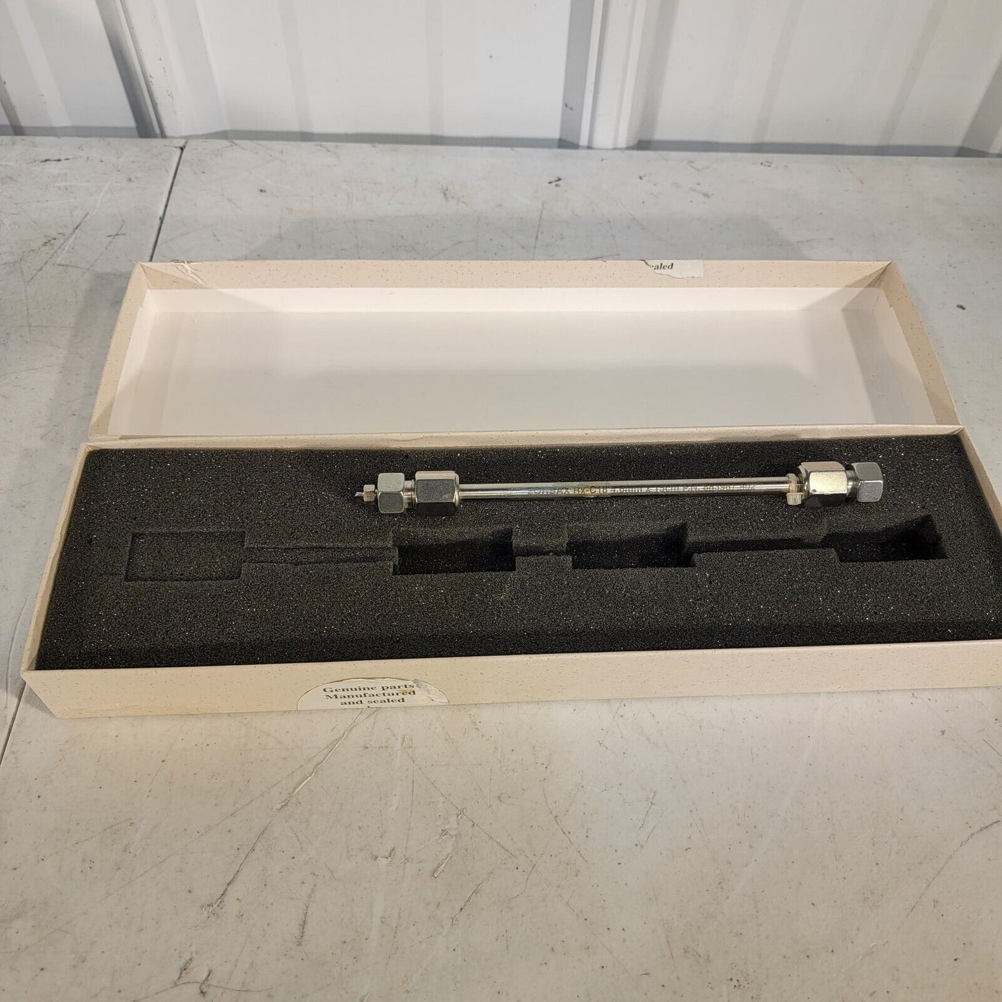 Agilent HPLC Column ZORBAX Rx-C18 80Å 5 µm, 4.6 x 150 mm 883967-902