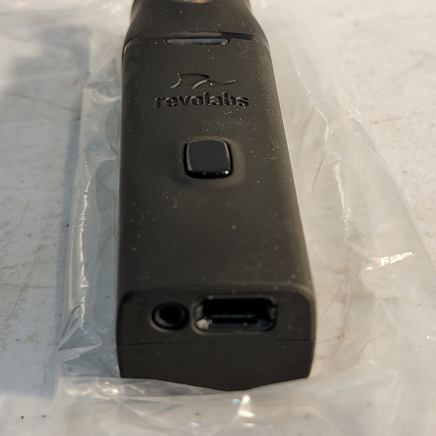Revolabs HD XLR Universal Wireless Adapter Handheld Microphones 01-HDXLRMIC-11