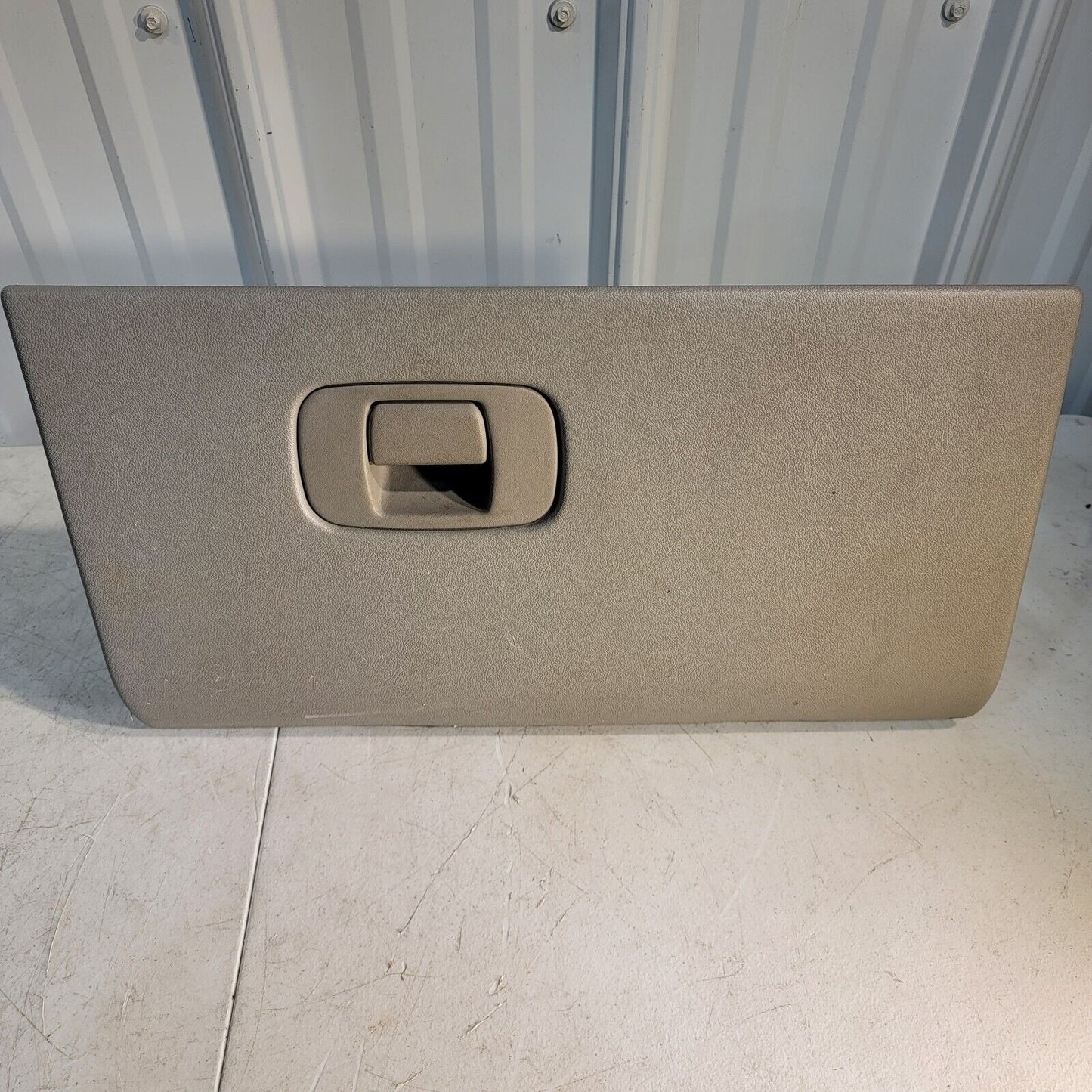 Glove Box New Style Fits 04 05 06 07 08 Chevy Chevrolet Malibu OEM LT Grey