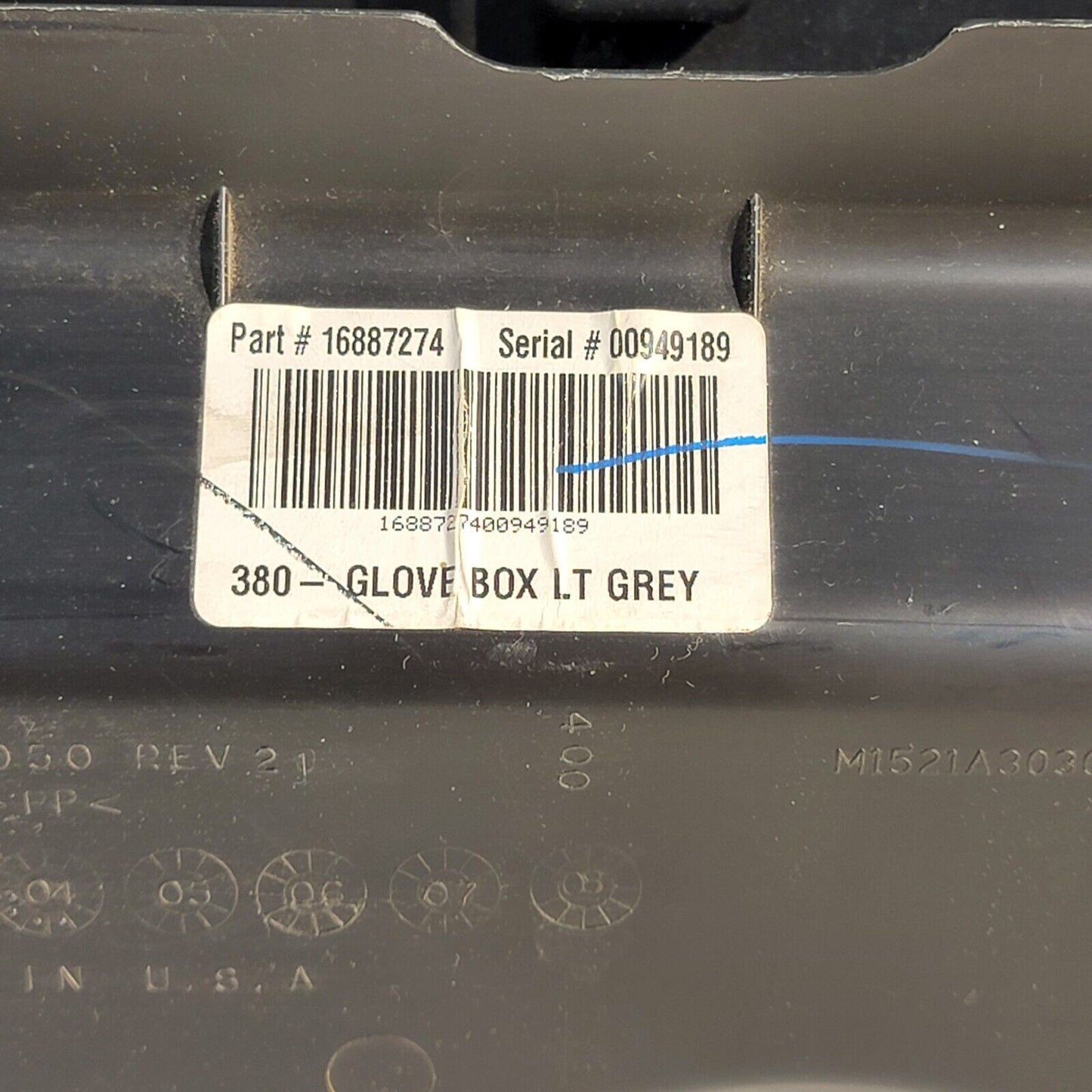 Glove Box New Style Fits 04 05 06 07 08 Chevy Chevrolet Malibu OEM LT Grey