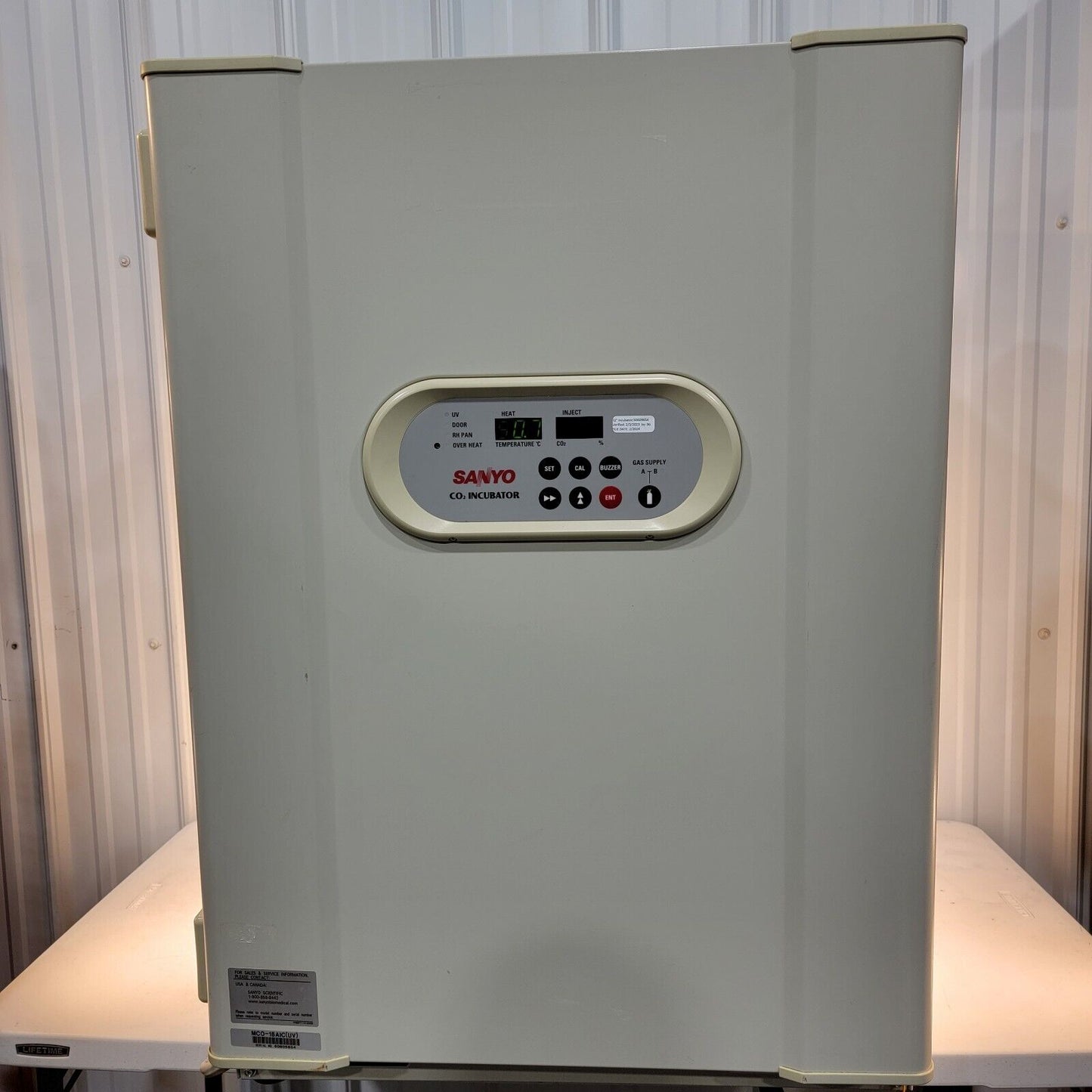 Sanyo MCO-18AIC(UV) CO2 Air Jacketed Incubator UV IR Sensor - Tested