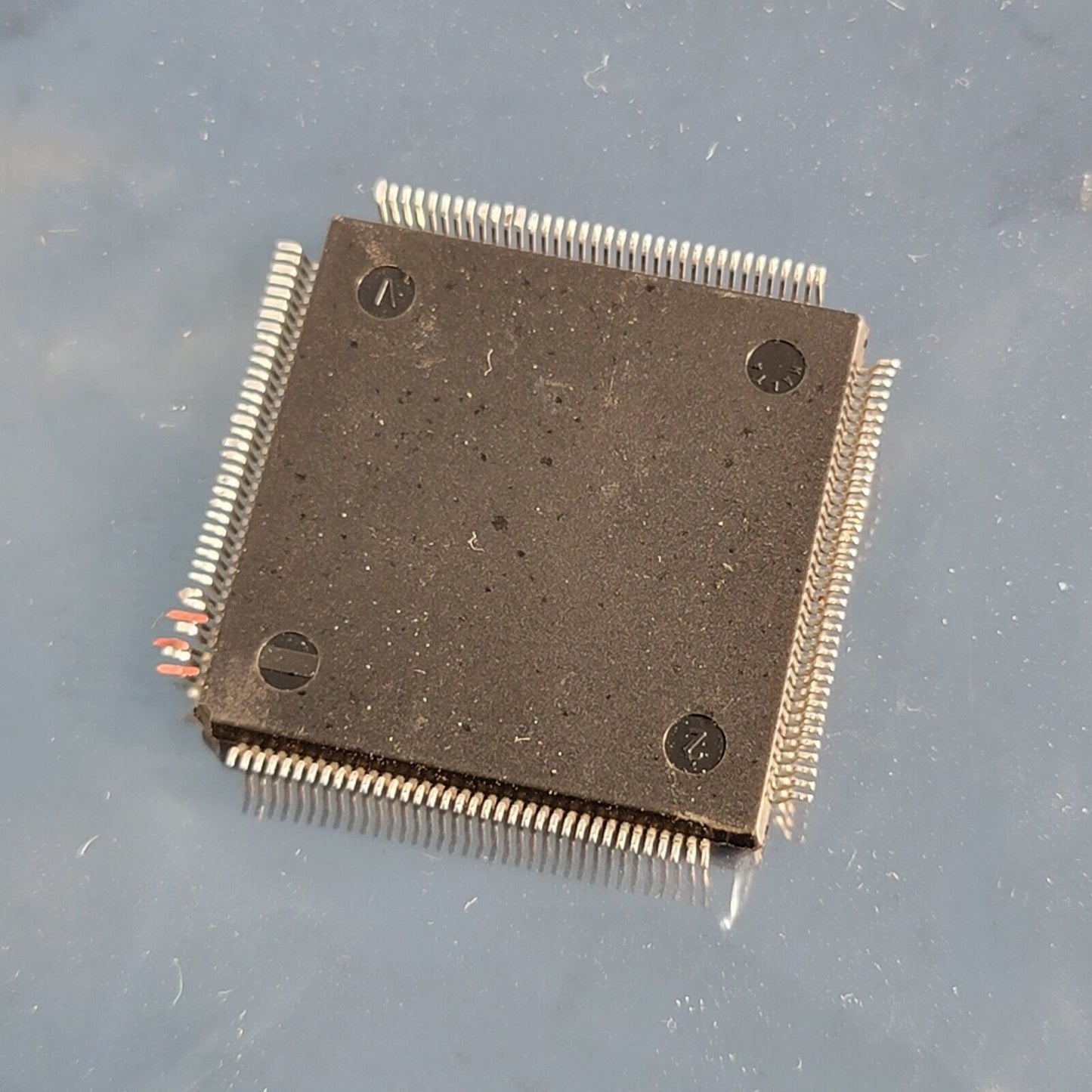 ST Chip ST10F269Z2Q3 16-bit Microcontrollers - MCU 256K Flash 12K RAM