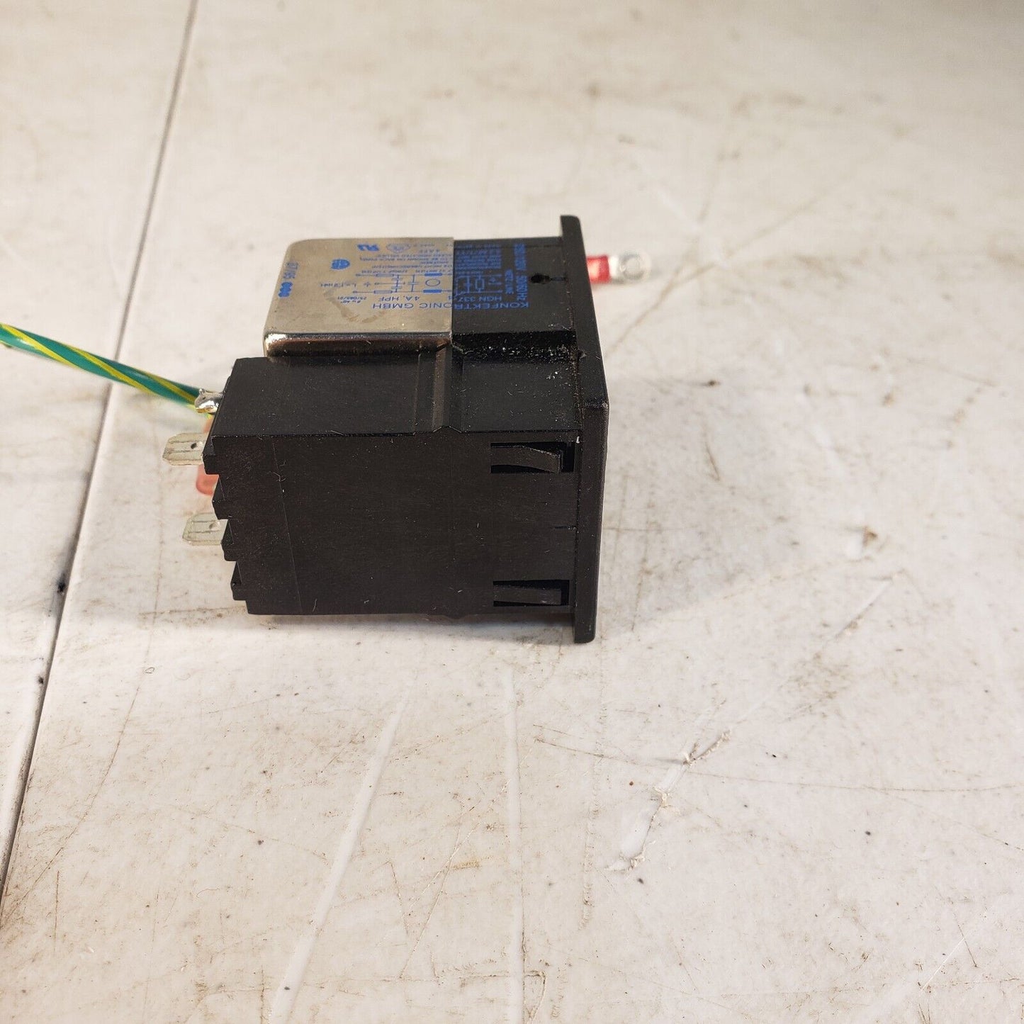 Power Dynamic HGN 337-4-F-200 Power Entry Module 4A IEC Fuse Switch Box