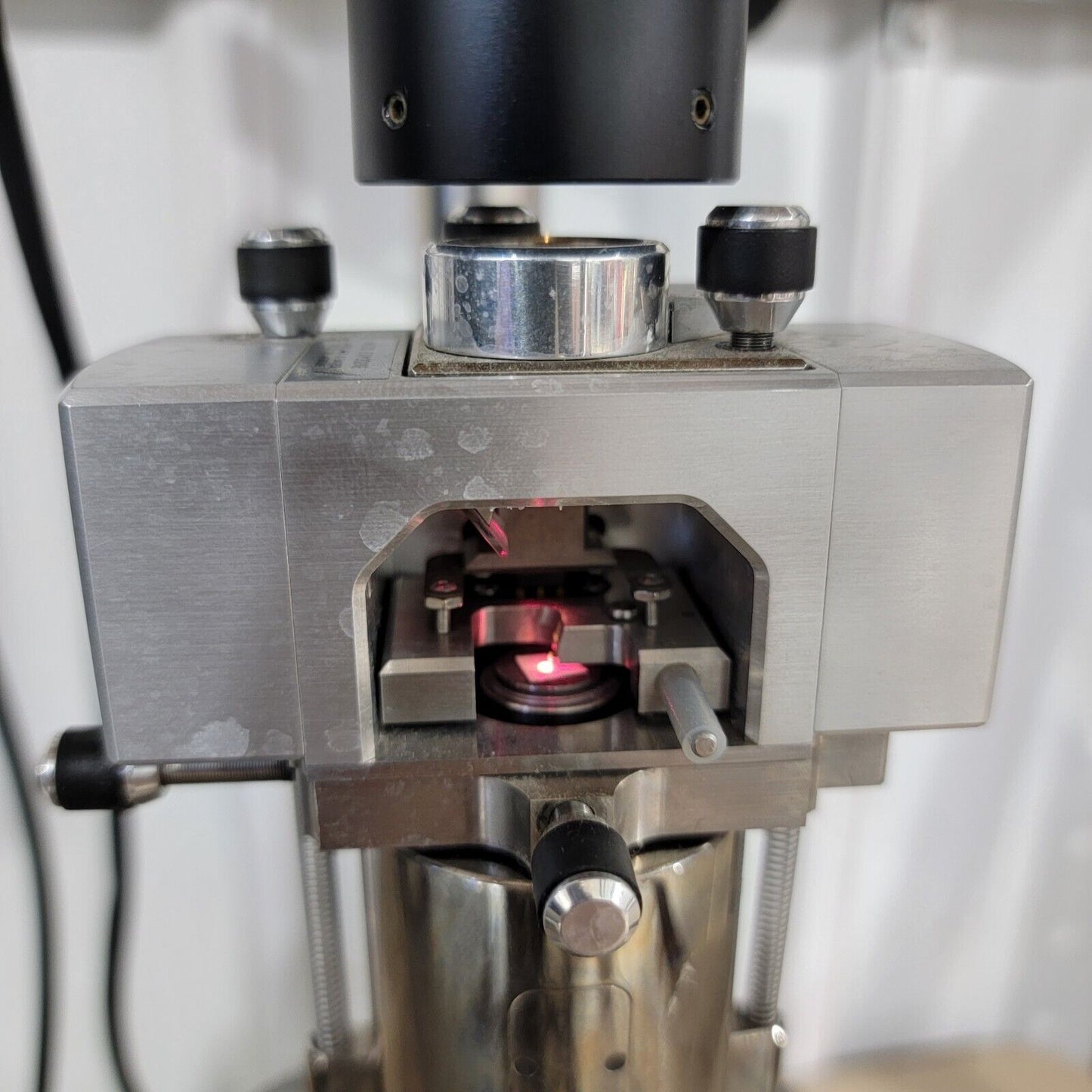 Veeco di NanoScope V MMAFM-2 Contact Tapping Mode AFM System w/ Computer + SW