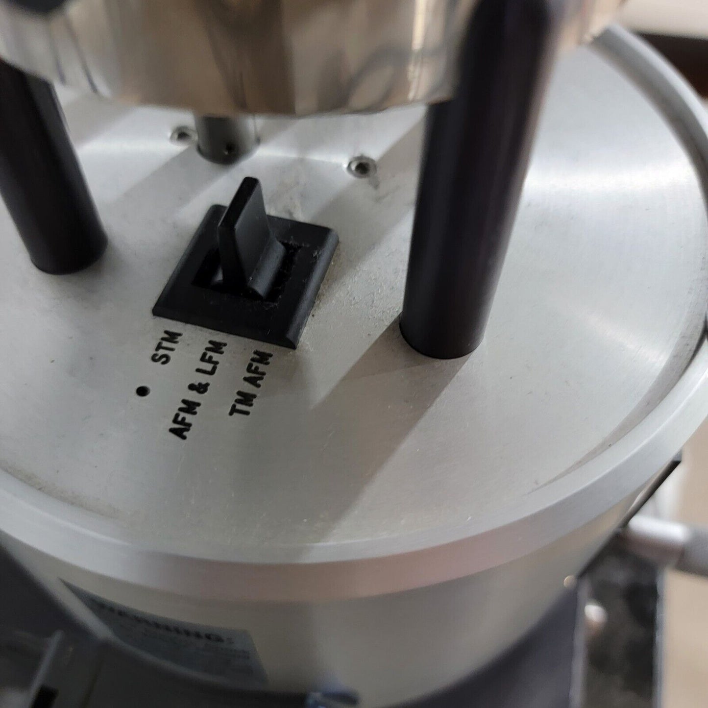 Veeco di NanoScope V MMAFM-2 Contact Tapping Mode AFM System w/ Computer + SW