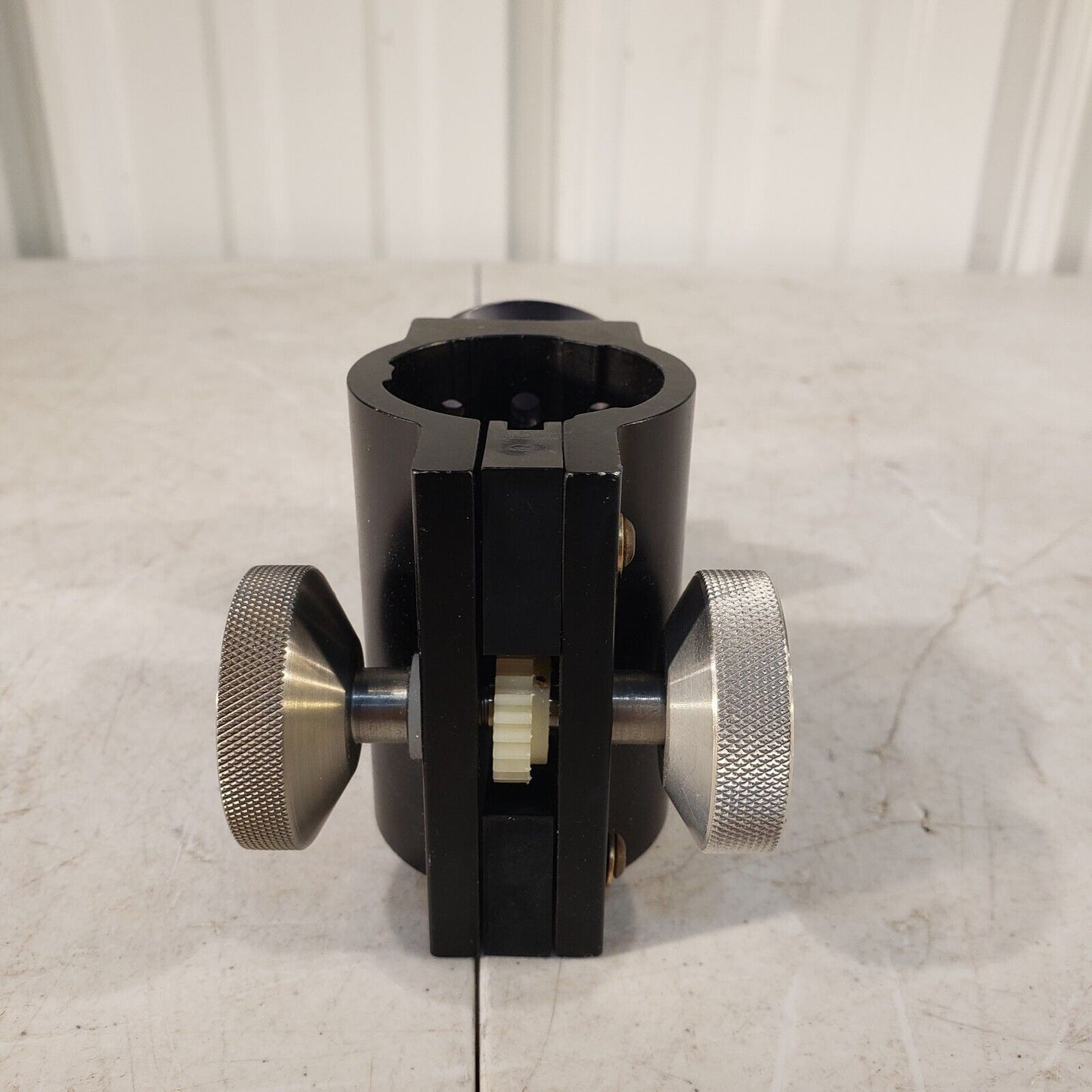 45⁰ Mirror Mount w/ Vertical Geared Adjuster 1-1/2" Diameter Optical Aluminum