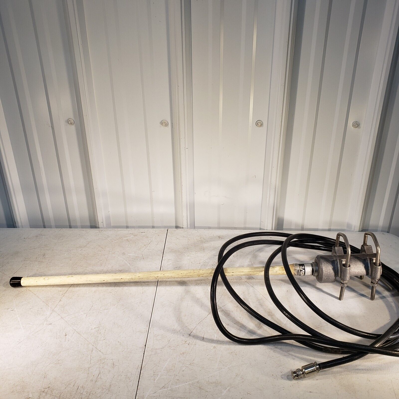 CelWave RFS 449471 MHz Unity Gain Fiberglass Omni Antenna 23" L w/ Mo