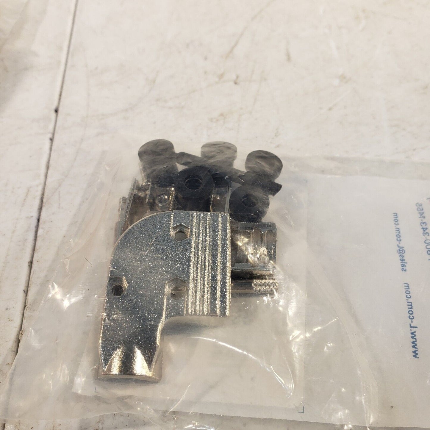 L-Com SDRA9AG 9 Pin Metal Hood For D-Sub Connector Types