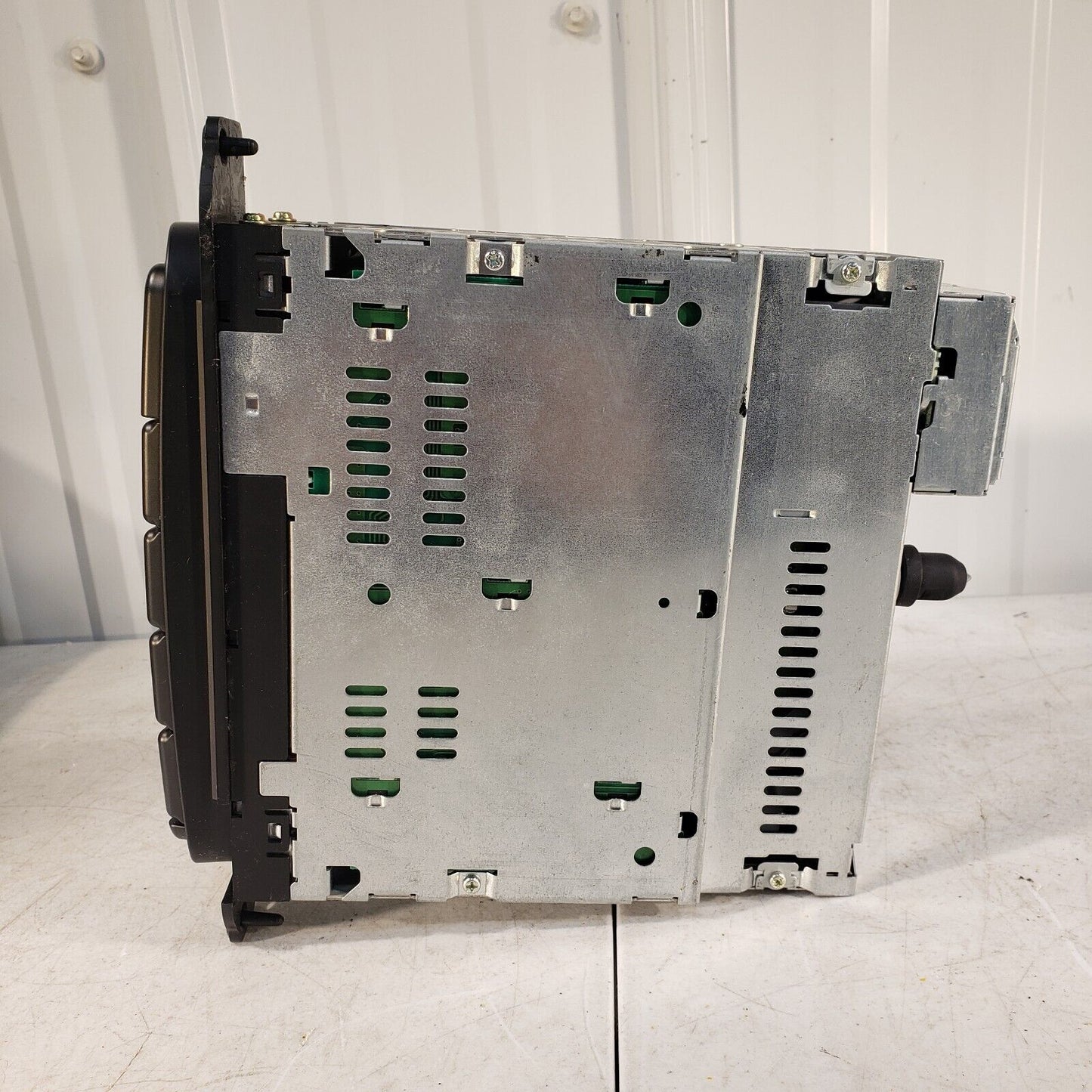 98 99 00 01 02 Chrysler Dodge Neon Grand Caravan P04858522AH 4 Disc CD Changer