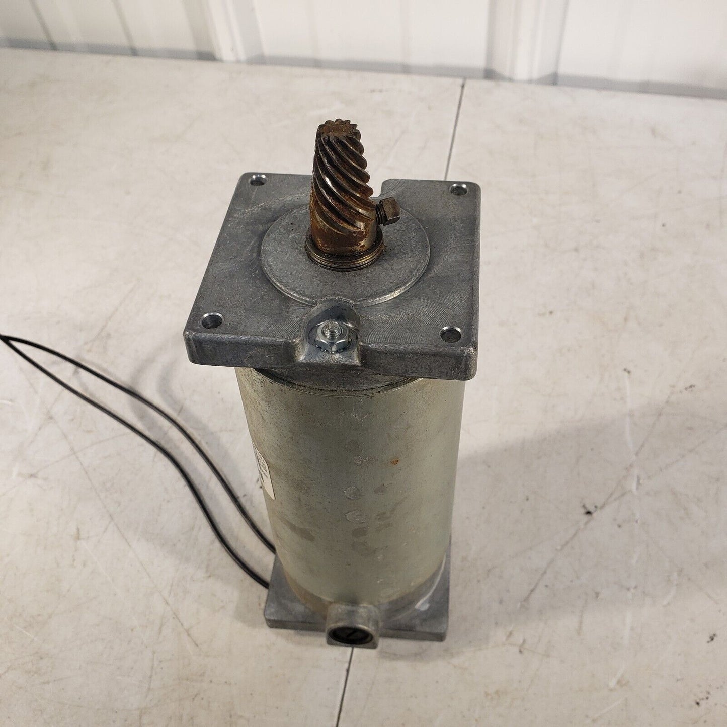 Dunmore Corporation 3238NAM001-6-00 Permanent Magnet Motor 115VDC 70A 75HP Door