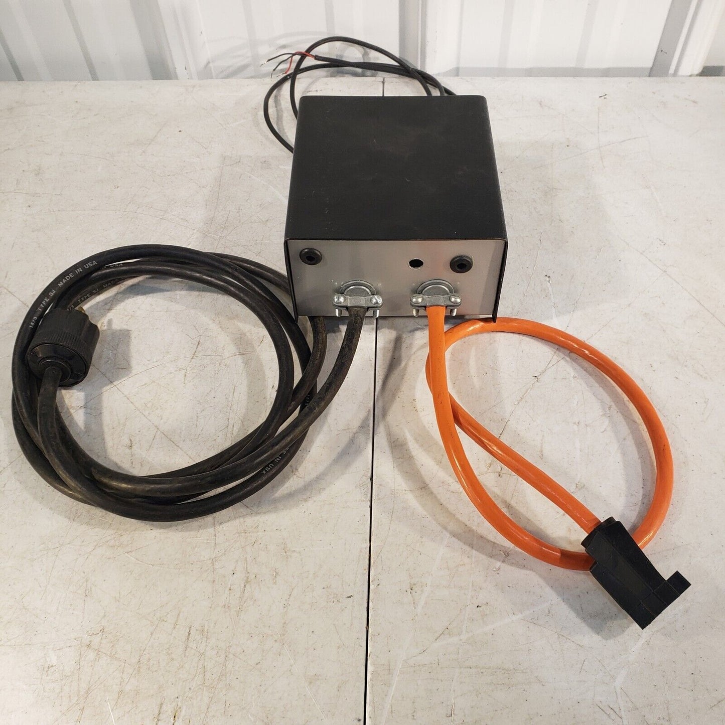 Relay Controlled Power Switch, 3-Prong Power Input And Output 120v