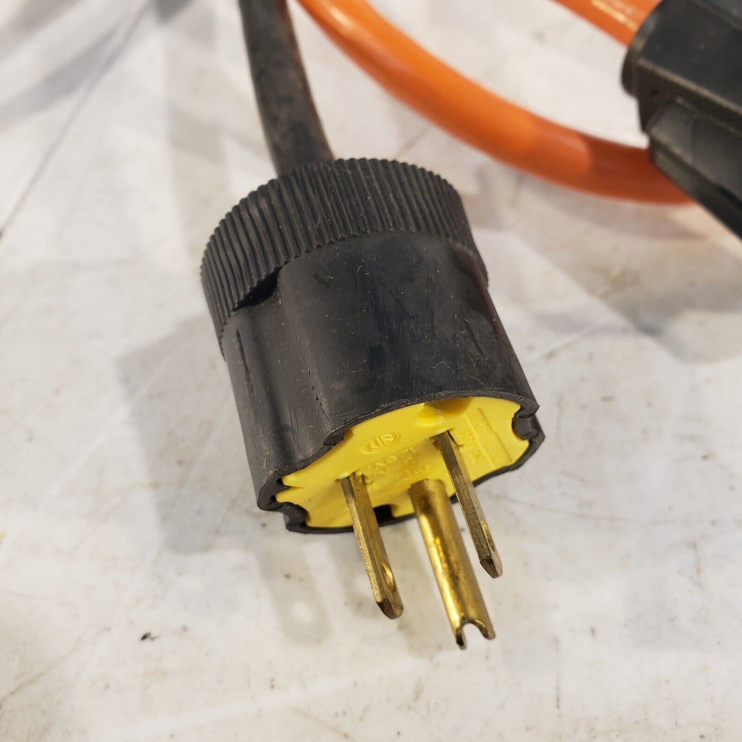 Relay Controlled Power Switch, 3-Prong Power Input And Output 120v