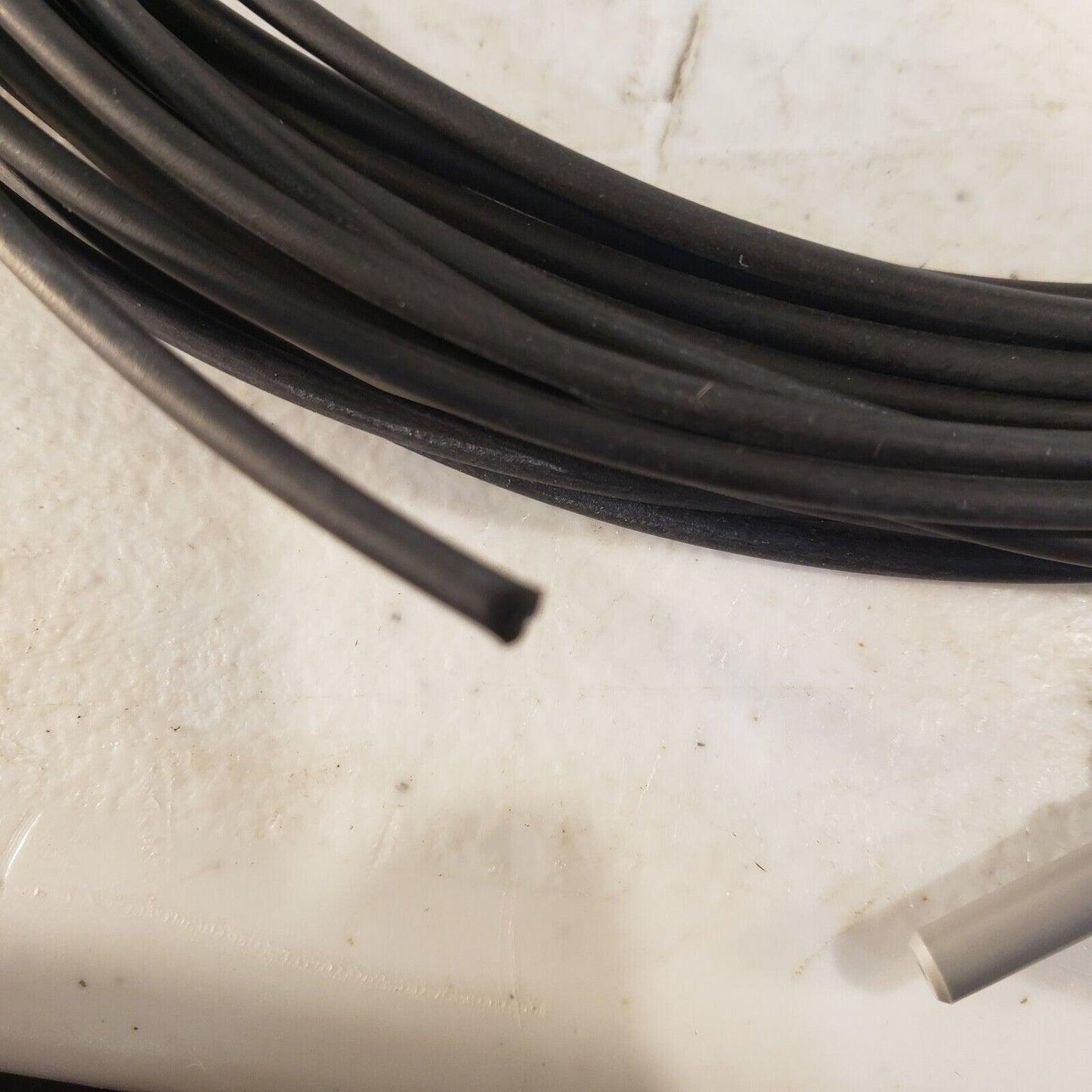 Avago HFBR-RNS010Z Fiber Optic Cable 10 Meters Length