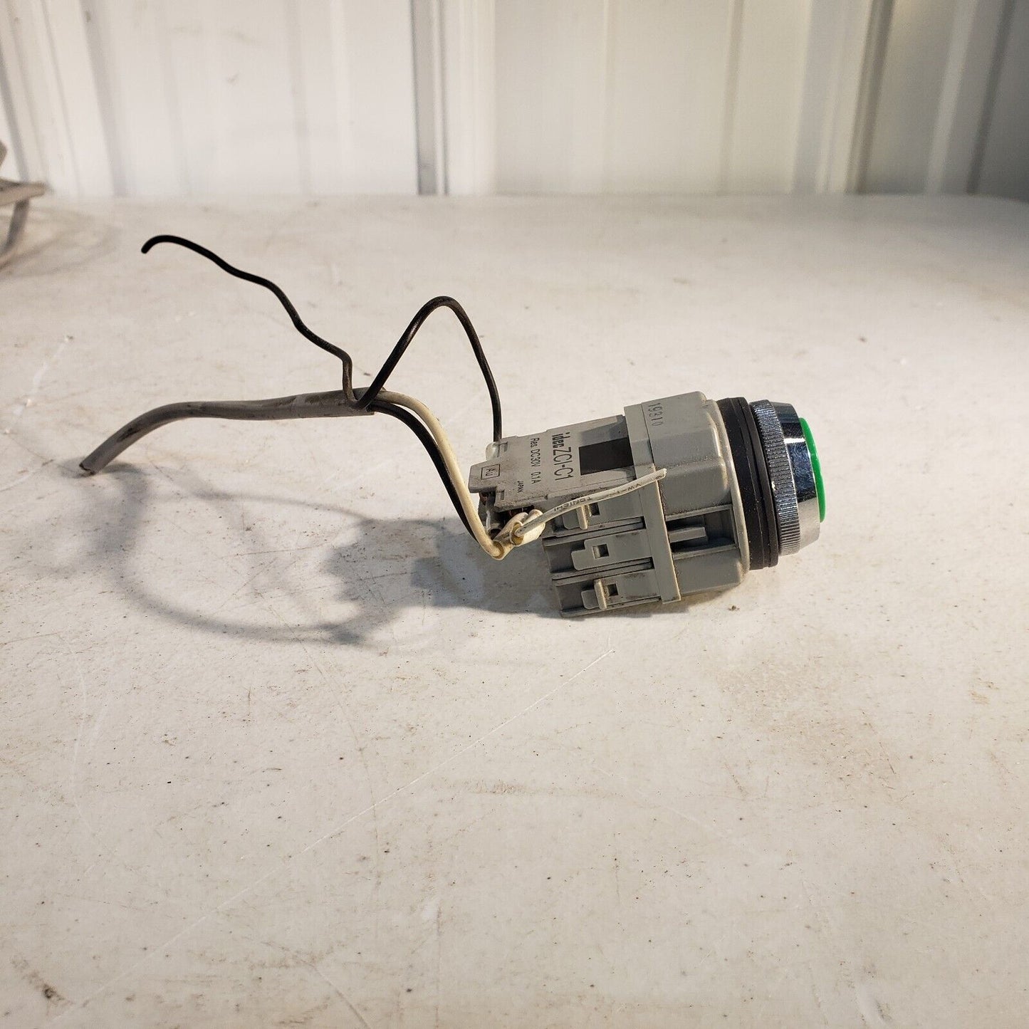 StraPack 0710-110105 Start Switch Green Idec ZCI-C1 for RQ-8