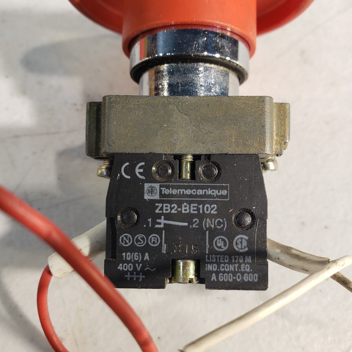 StraPack 0710-110162 Stop Switch Telemecanique ZB2-BE102 Mushroom Button for RQ8