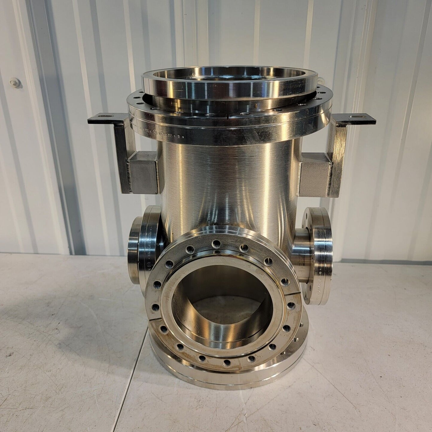 UHV 304 Stainless Steel Vacuum Chamber w 6 Conflat Flange Ports Varian 8" 6" 4.5