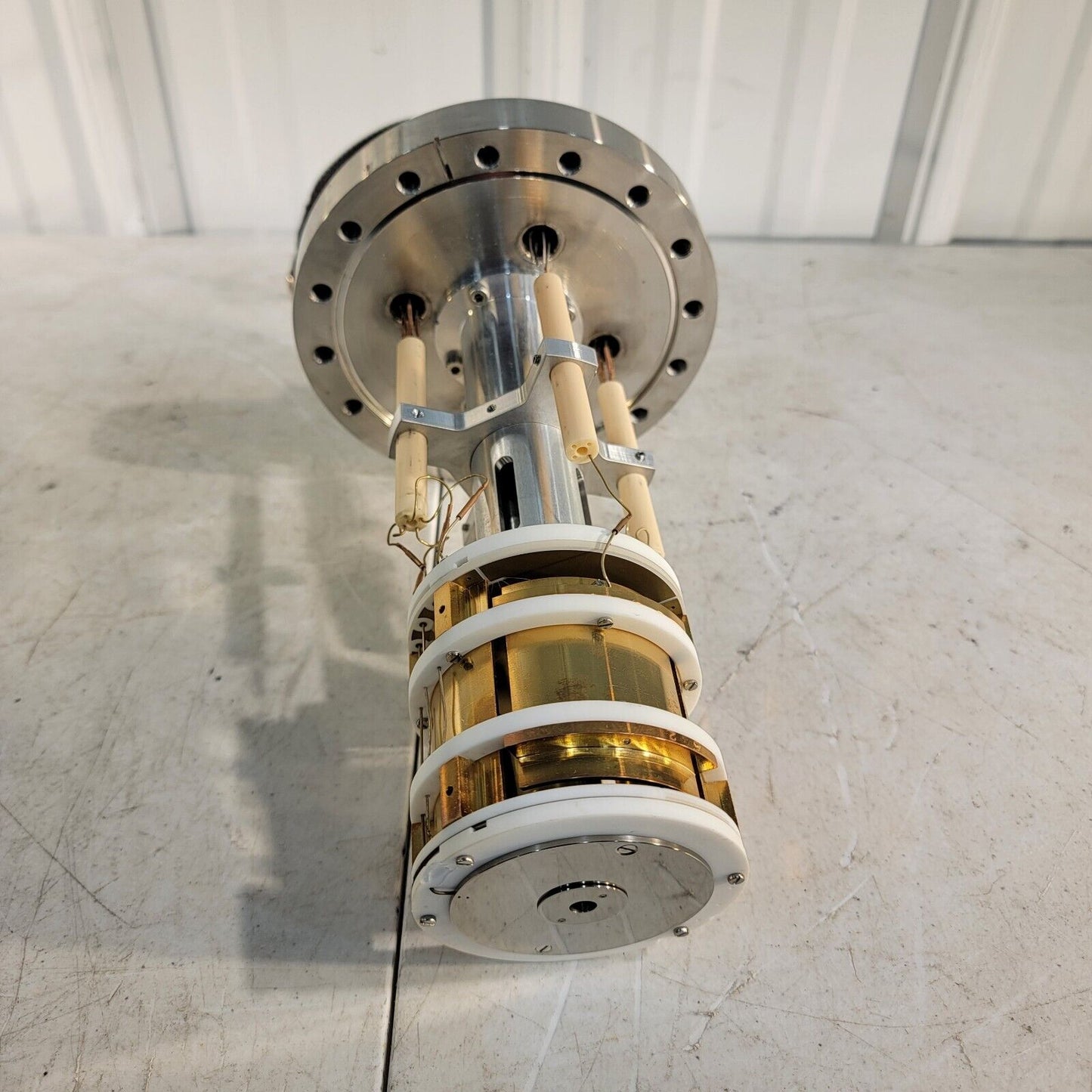 Bruker Spectrospin ICR 6" DN100CF Feedthru Detector Ion Cyclotron Spectrometer