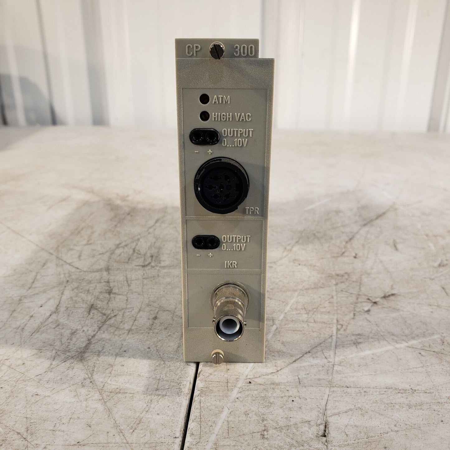 Balzers CP 300 C9 Module TPG 300 Vacuum Gauge Controller High Vacuum Pfeiffer