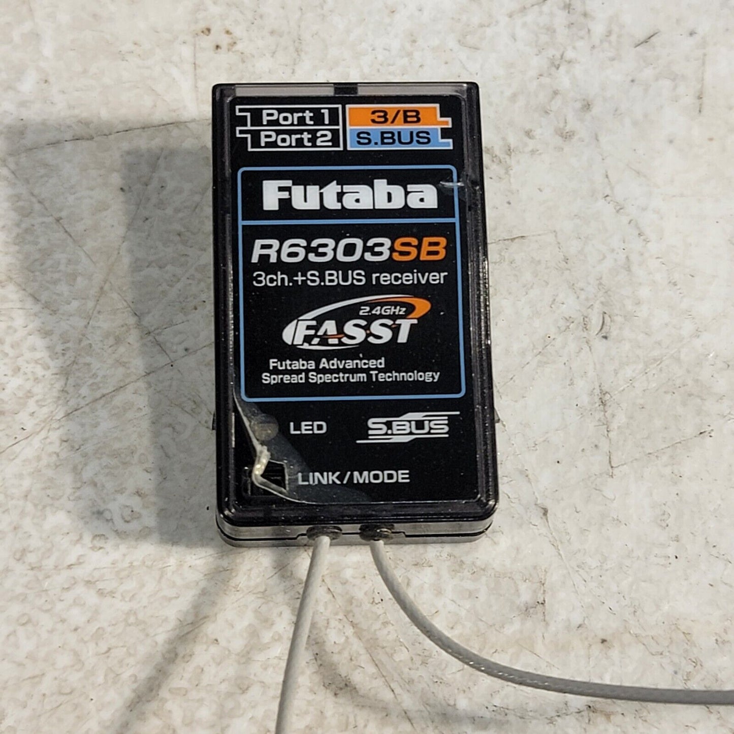 Futaba R6303SB 3ch S.BUS FASST 2.4GHz Bus Receiver 3/B