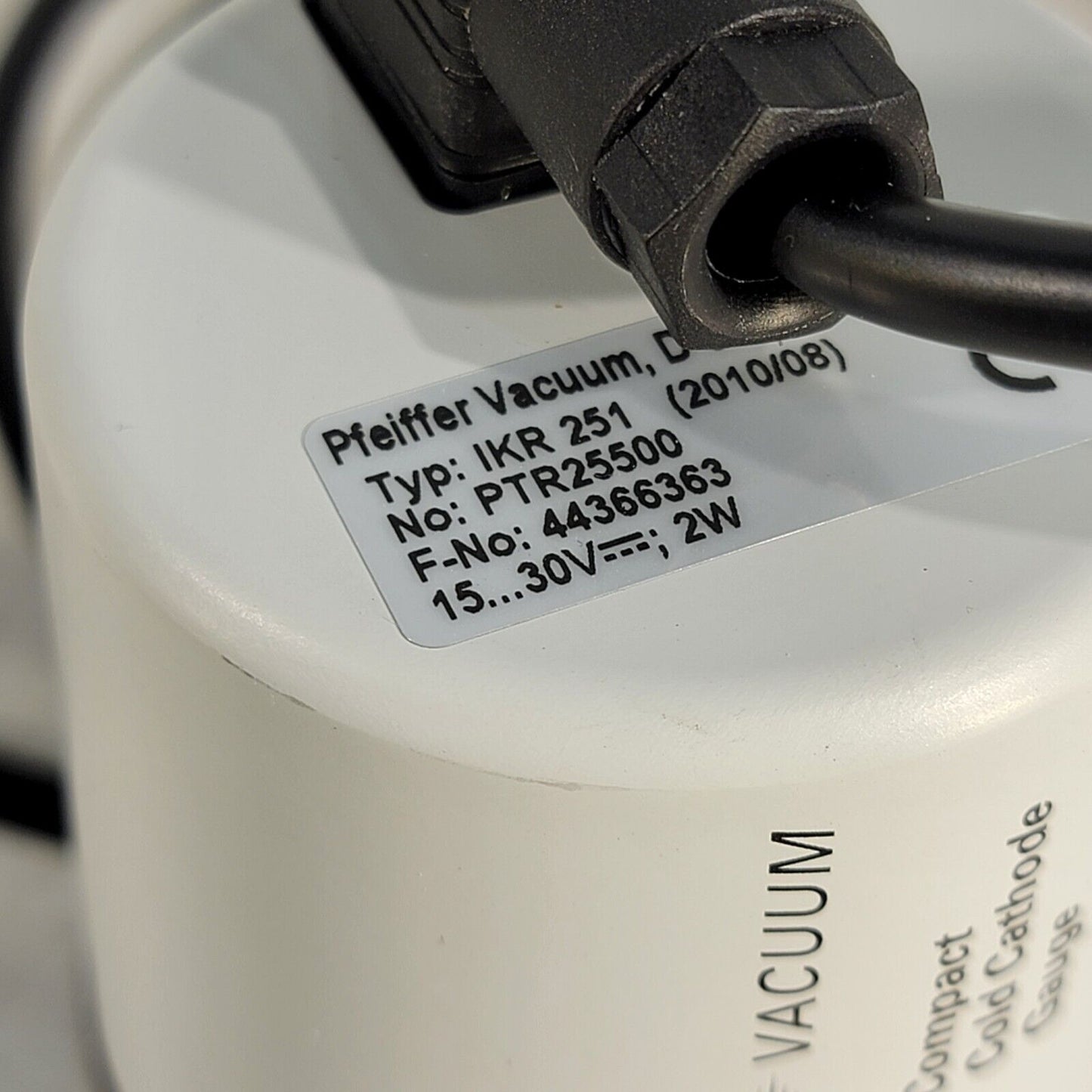 Pfeiffer Vacuum PTR25500 IKR251 Compact Cold Cathode Gauge KF25 NW25 w/ Cable