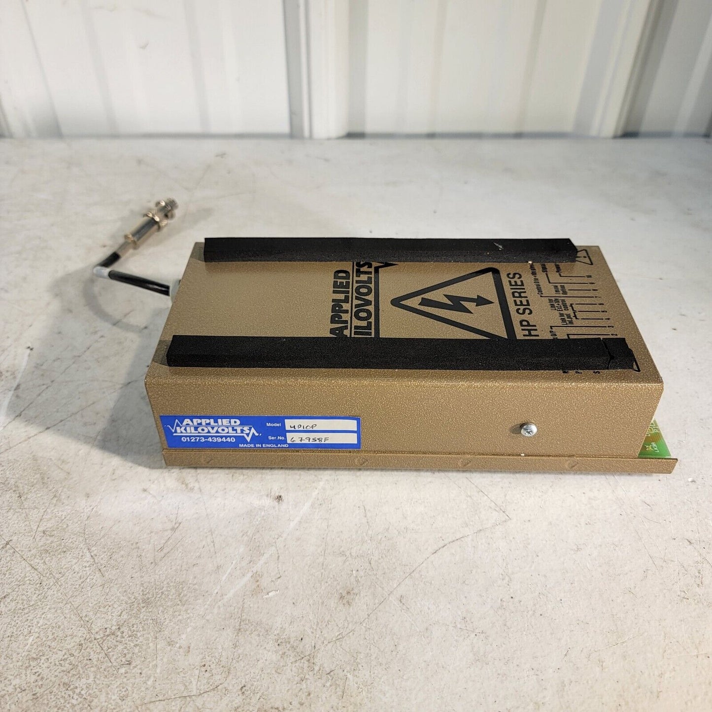 Applied KiloVolts HP10P + 10kV DC Power Supply Source High Voltage SHV