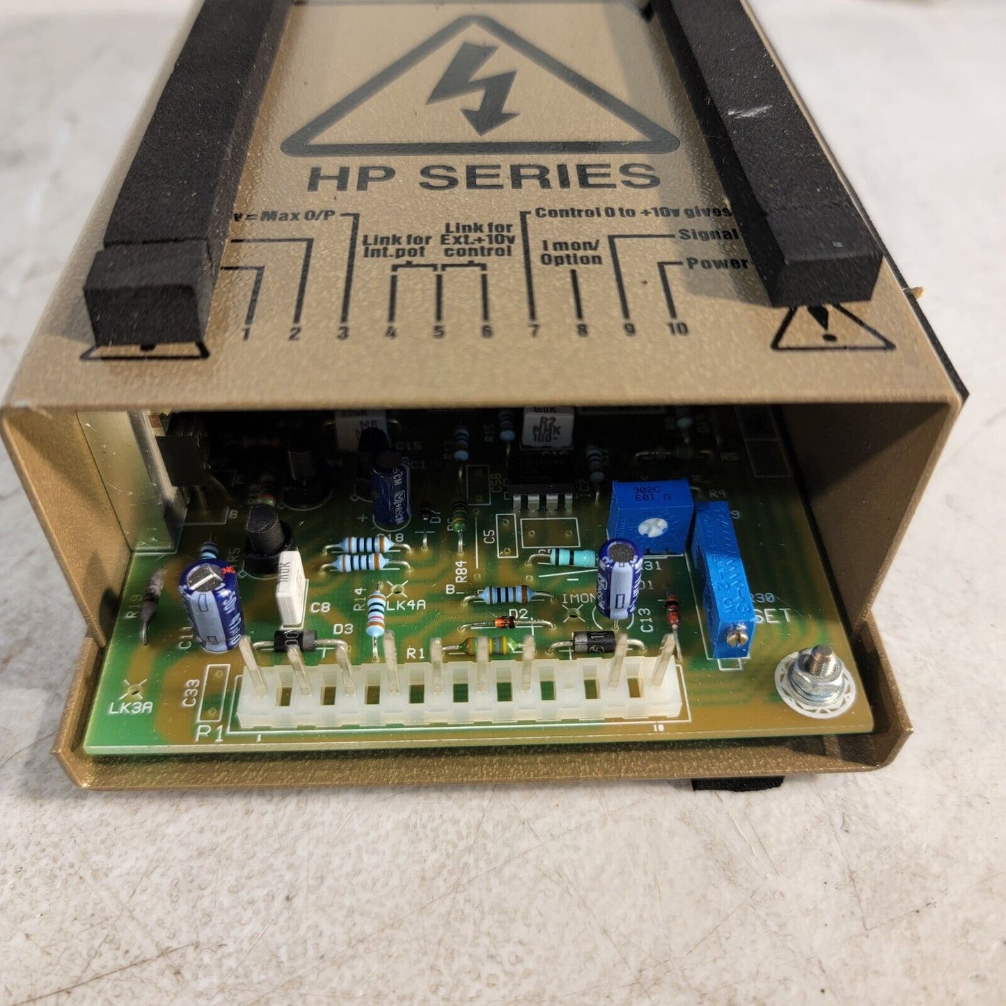 Applied KiloVolts HP10P + 10kV DC Power Supply Source High Voltage SHV