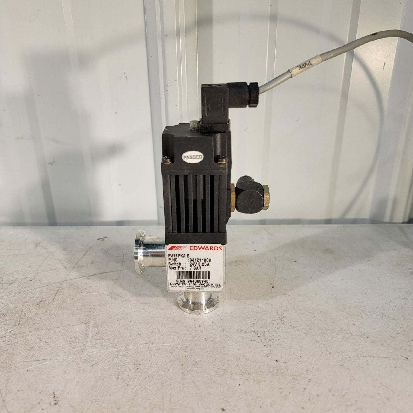 EDWARDS PV16PKA B RIGHT ANGLE VACUUM VALVE 24 VOLT 0.25 AMP 7 BAR KF16 NW16