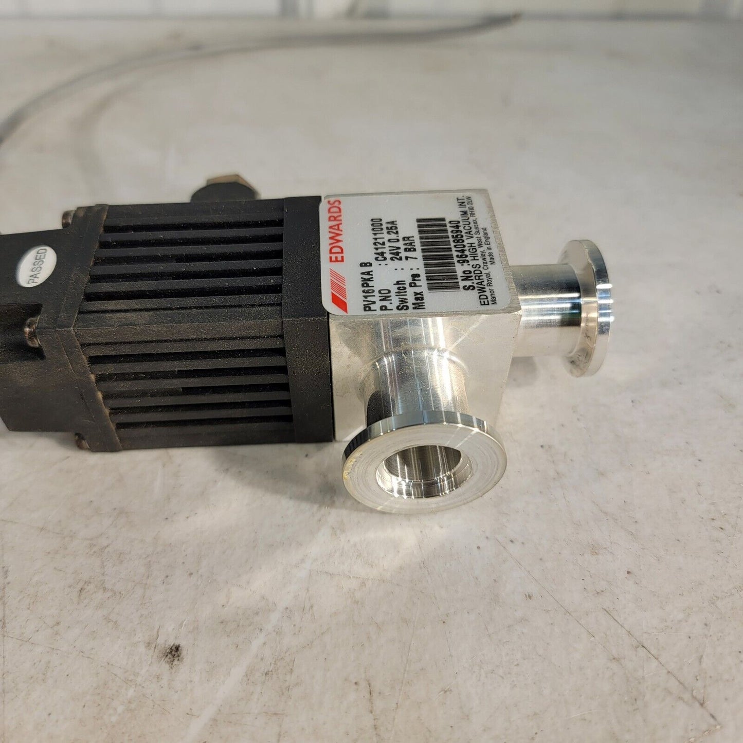 EDWARDS PV16PKA B RIGHT ANGLE VACUUM VALVE 24 VOLT 0.25 AMP 7 BAR KF16 NW16