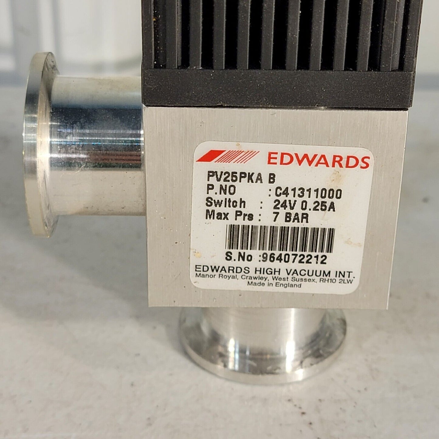 EDWARDS PV25PKA B C41311000 24V 1.25A ANGLE VALVE KF25 NW25