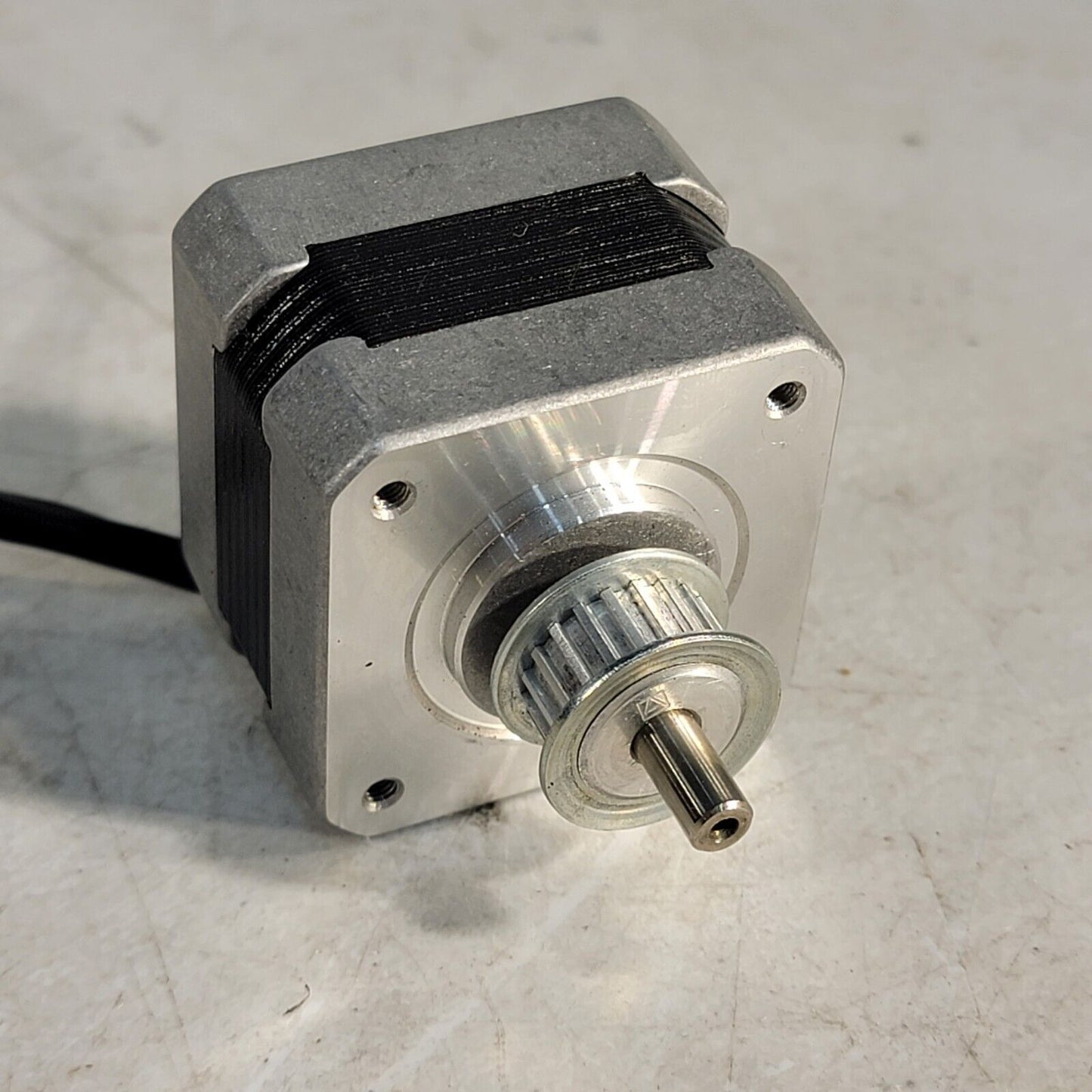 Astrosyn Y129 Unipolar Stepper Motor, 1.8 degree, 160mA, 9Ncm 75 Ohms 12 Volts