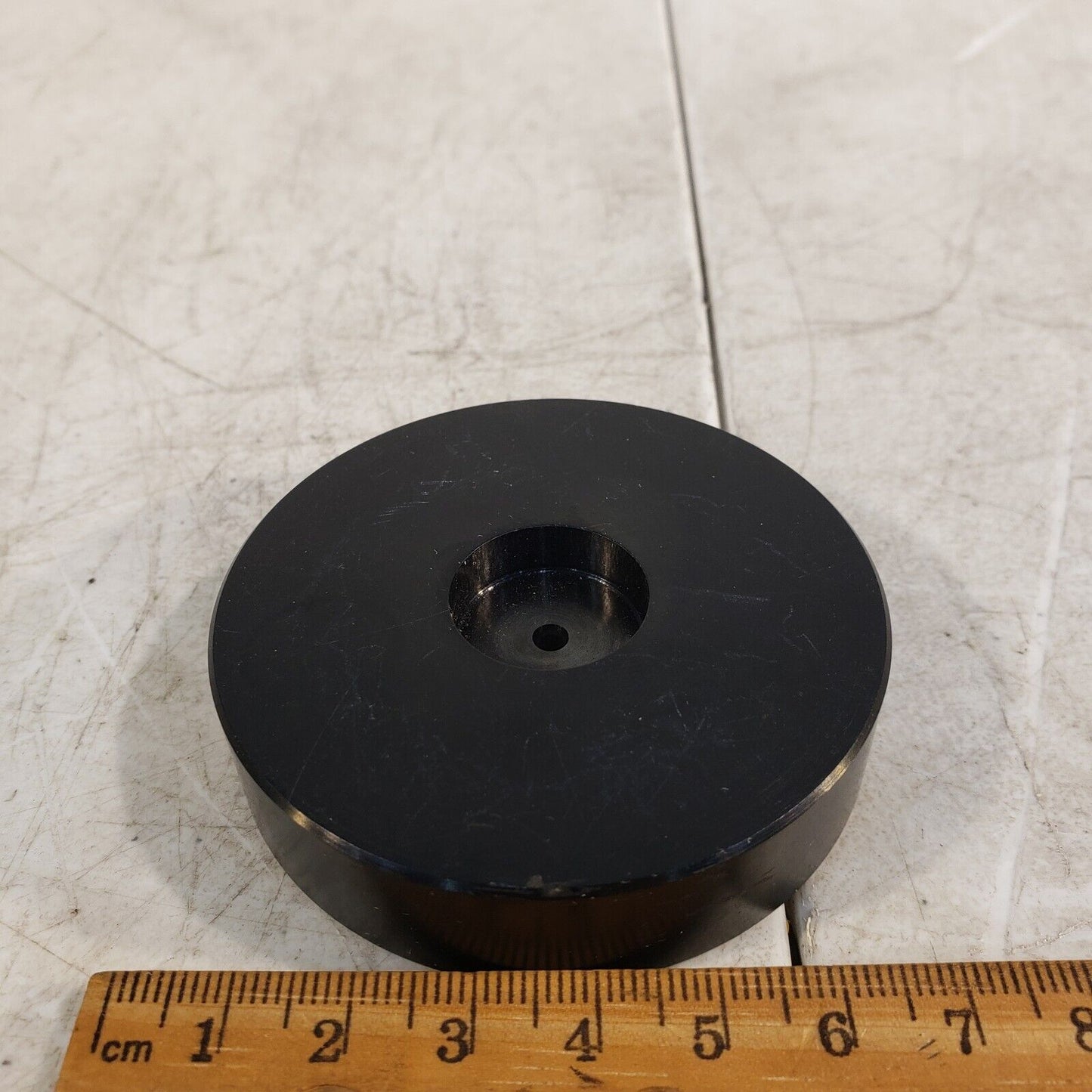 Circular 2.5mm Aperature, 6.5cm Diameter Black