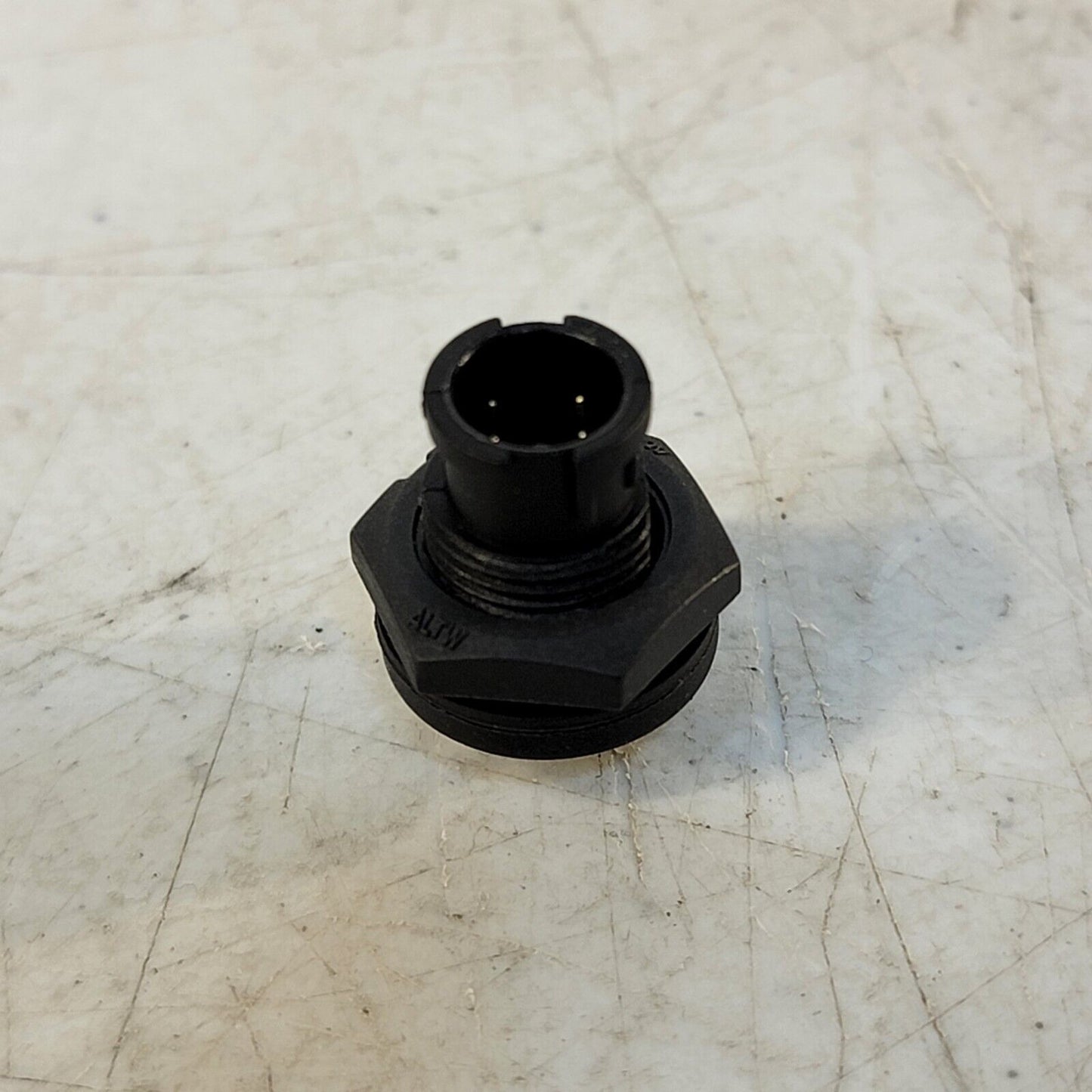 Amphenol AU-04PMMS-LC7001 Standard Circular Connector MINI PANEL LOCK 4-PIN