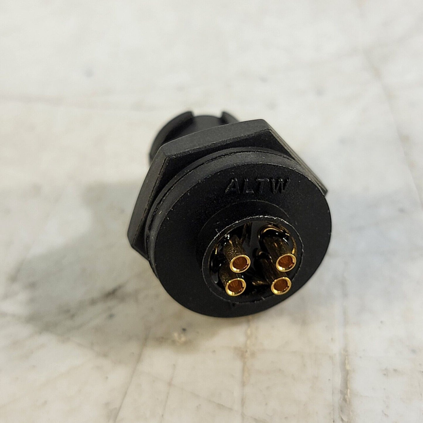Amphenol AU-04PMMS-LC7001 Standard Circular Connector MINI PANEL LOCK 4-PIN