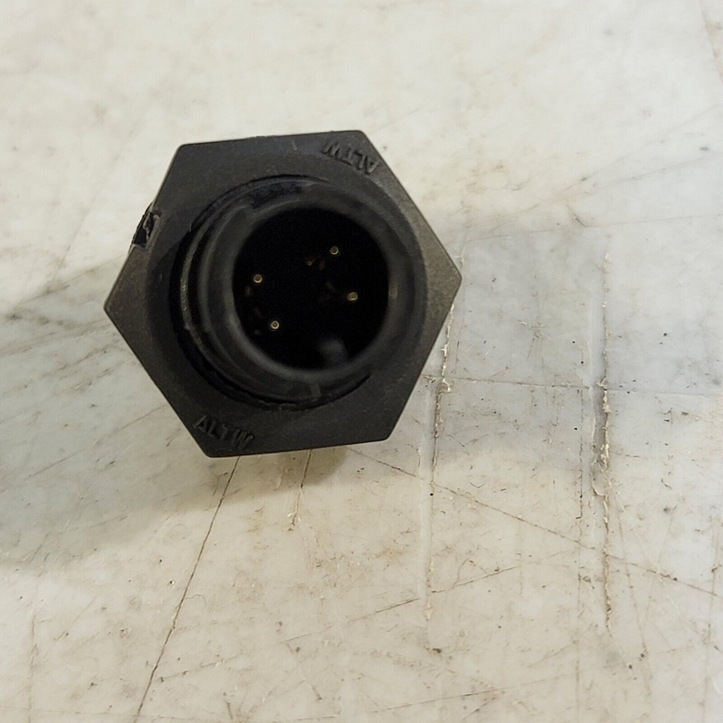 Amphenol AU-04PMMS-LC7001 Standard Circular Connector MINI PANEL LOCK 4-PIN