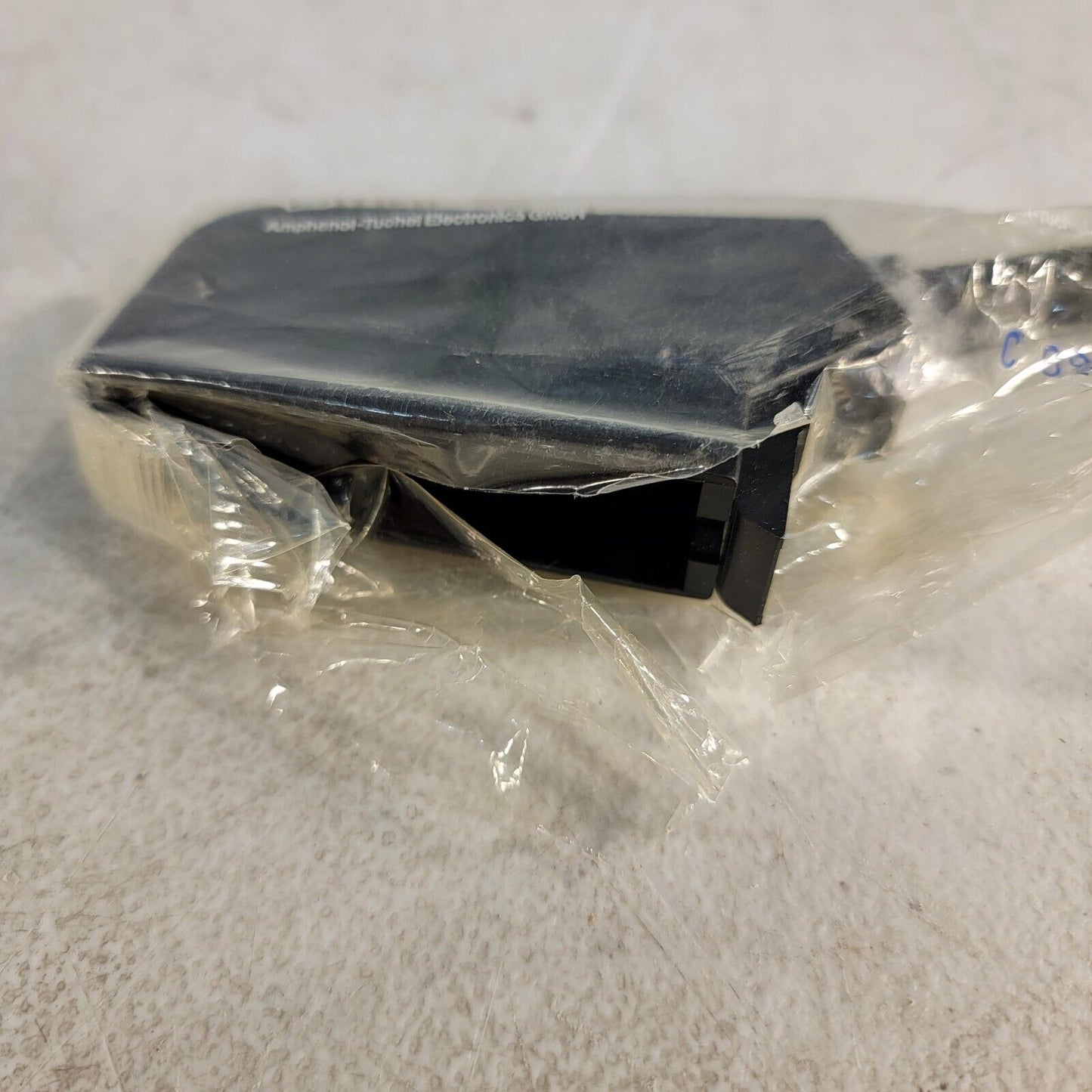 Amphenol C093-563-C C-093-563-C 12-Pin Turbo Pump Connector Cable Connector