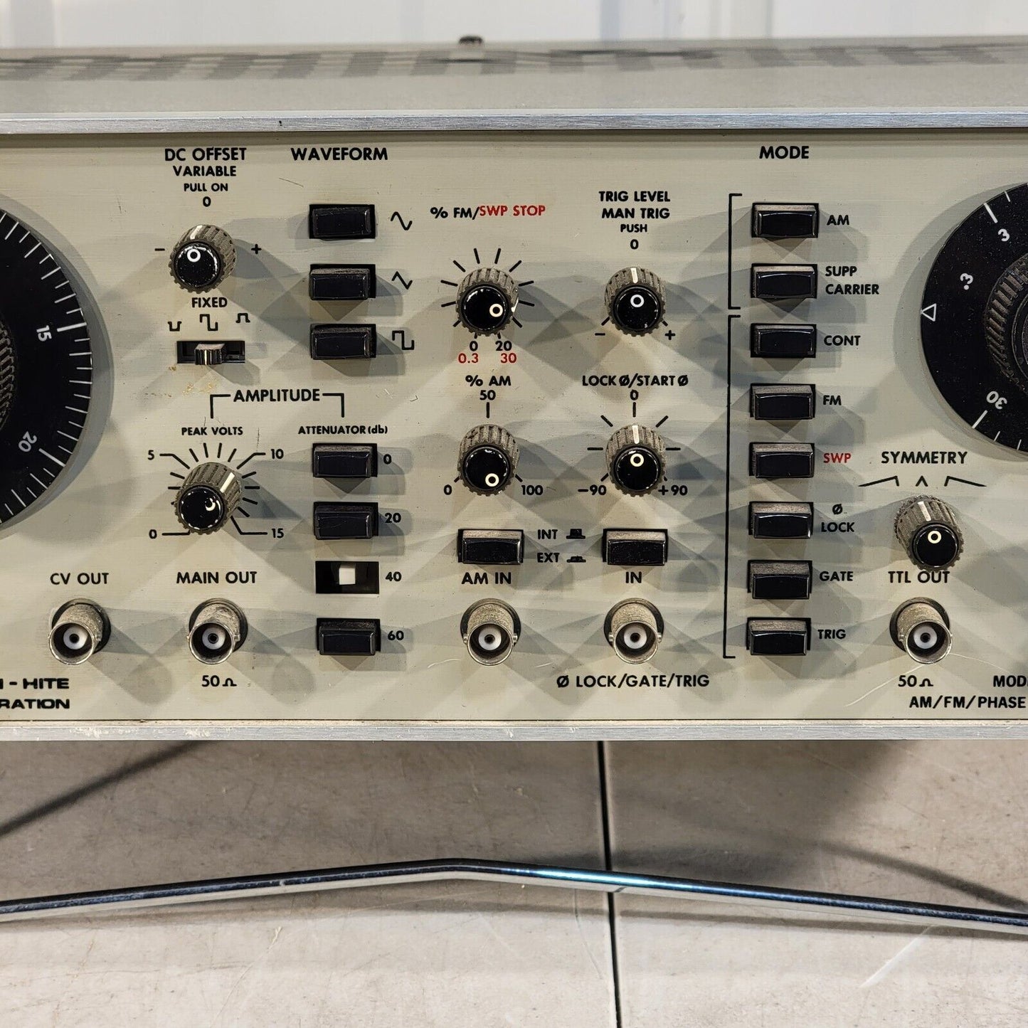 Vintage Krohn-Hite AM/FM/Phase Lock Signal Generator Sweep Frequency Source Sine
