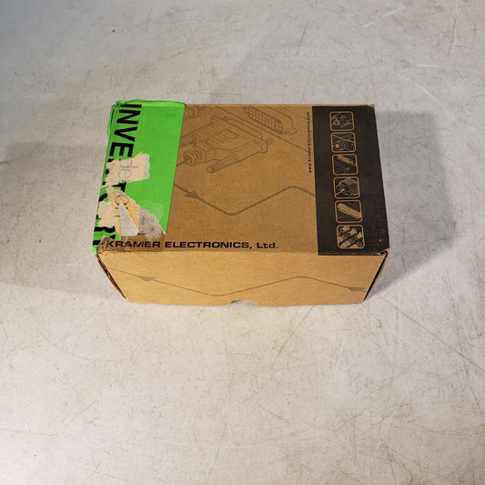 Kramer WP-301XL (W) Computer Graphics Video Stereo Audio Transmitter Wall Plate