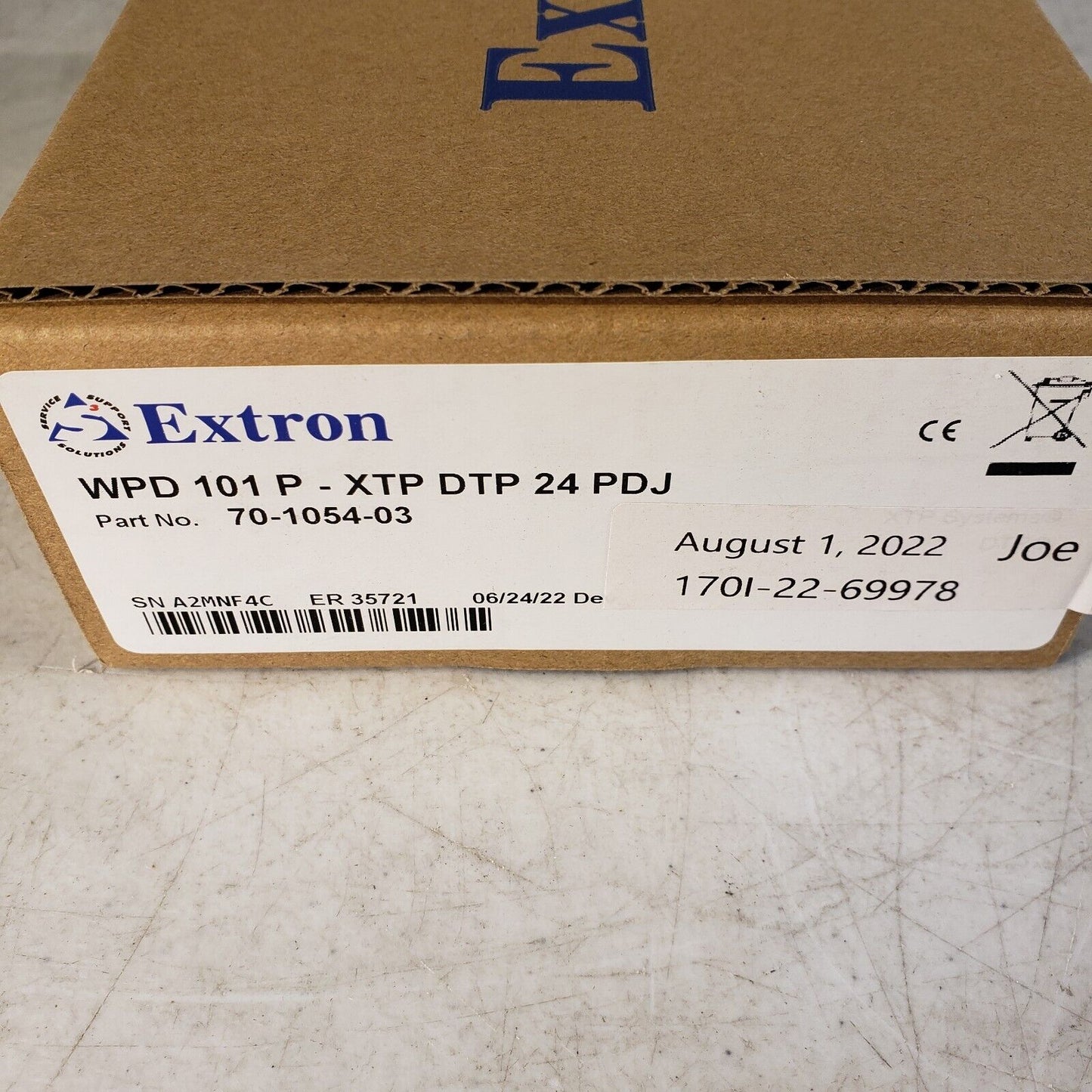 Extron 70-1054-03 101 P-XTP DTP 24 PDJ Pass Through Wallplate 24 Punch Down Jack
