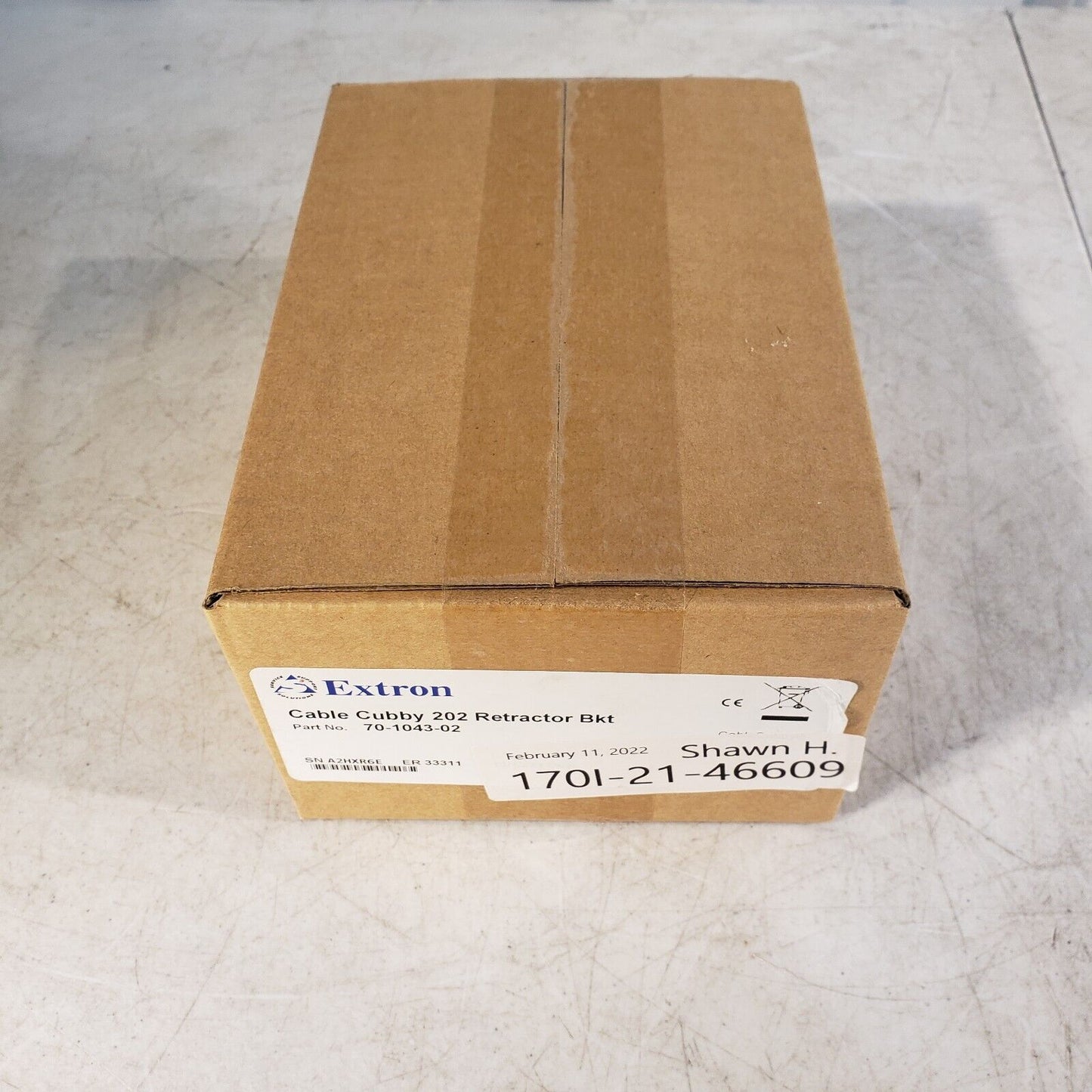 Extron 70-1043-02 Cable Cubby 202 Retractor Bracket For 3 Retractor Modules STP