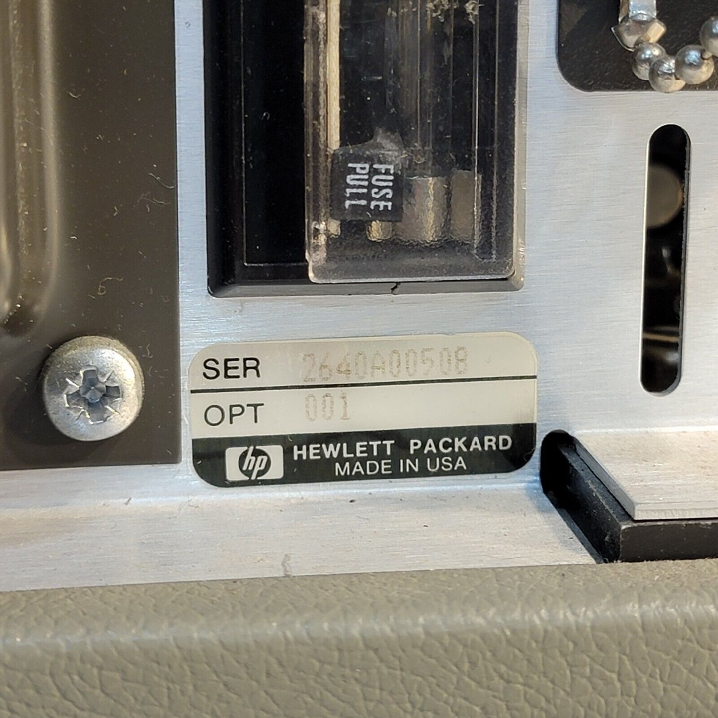 Hewlett Packard HP 8683D Microwave Signal Generator 2.3 to 13.0GHz + AM/FM Mod