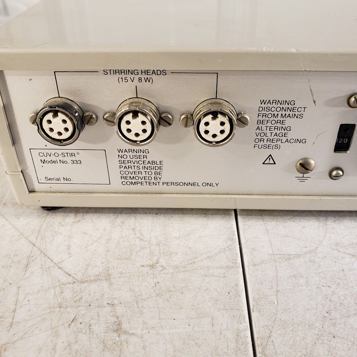 Hellma 333 Cuv-O-Stir, 3 Stirring Head Outlets 220/110 VAC 50/60 Hz