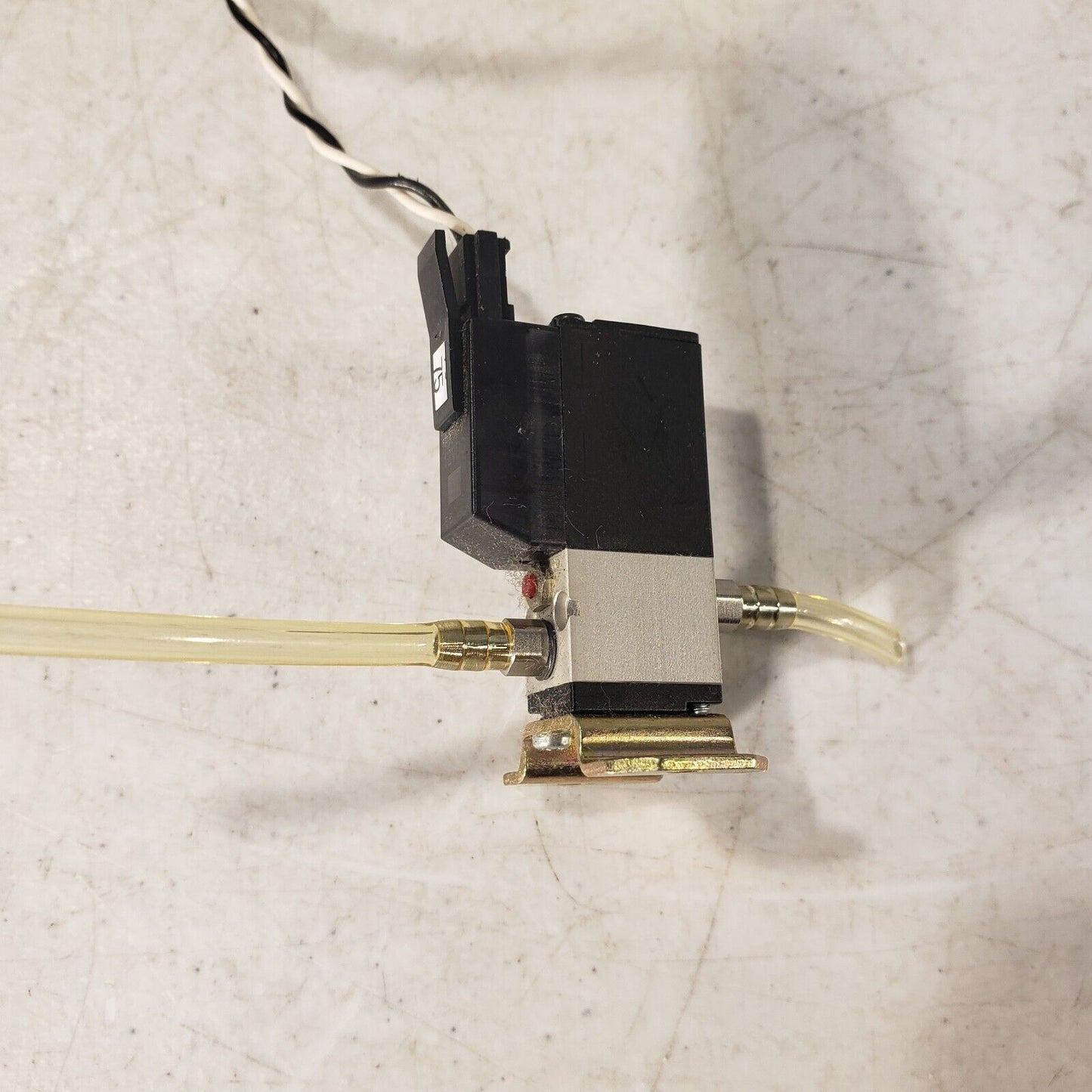 Koganei 010E1-15W Solenoid Valve 0~0.7MPa, KB63139, 12VDC