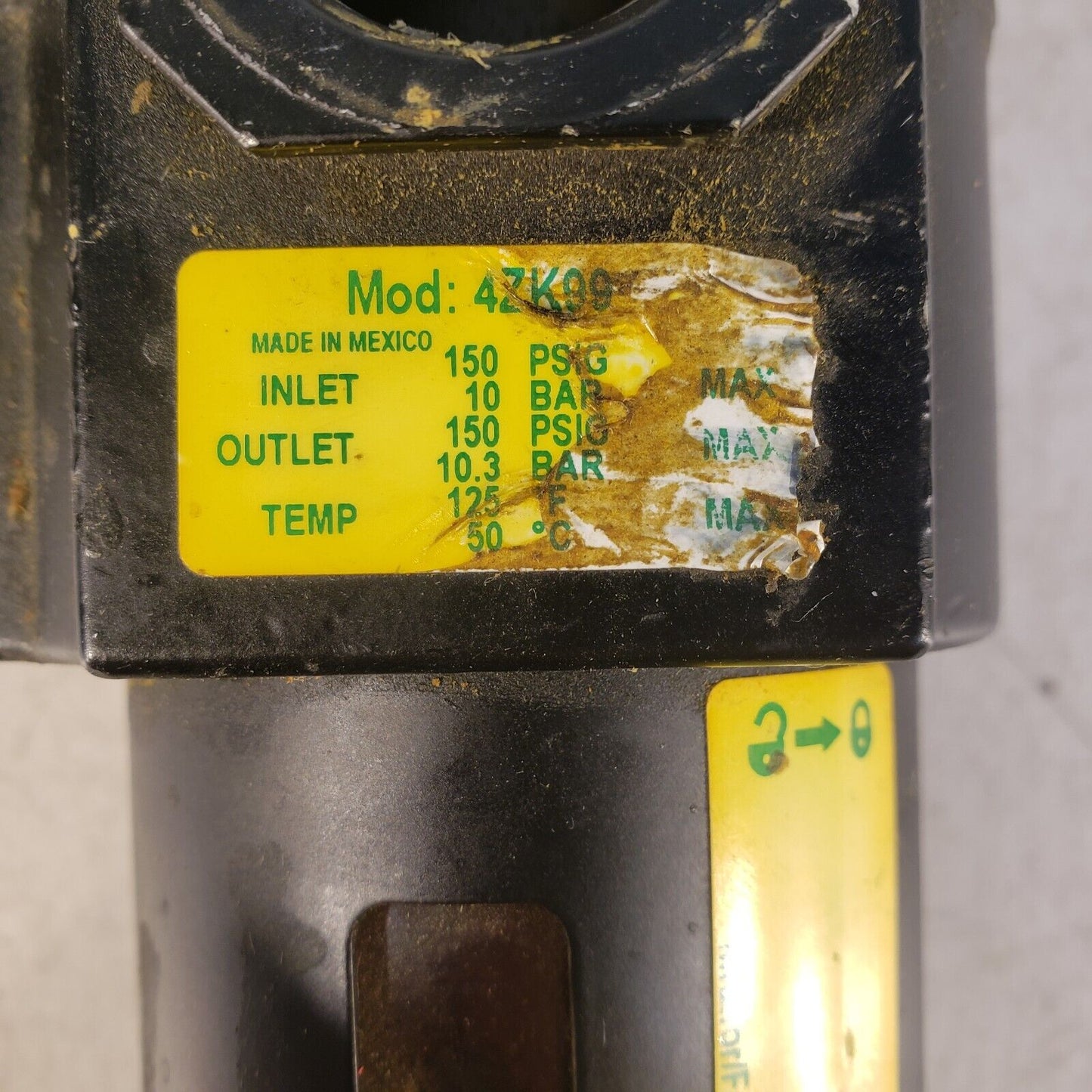 Speedaire 4ZK99 Filter/Regulator With 160 PSI Gauge