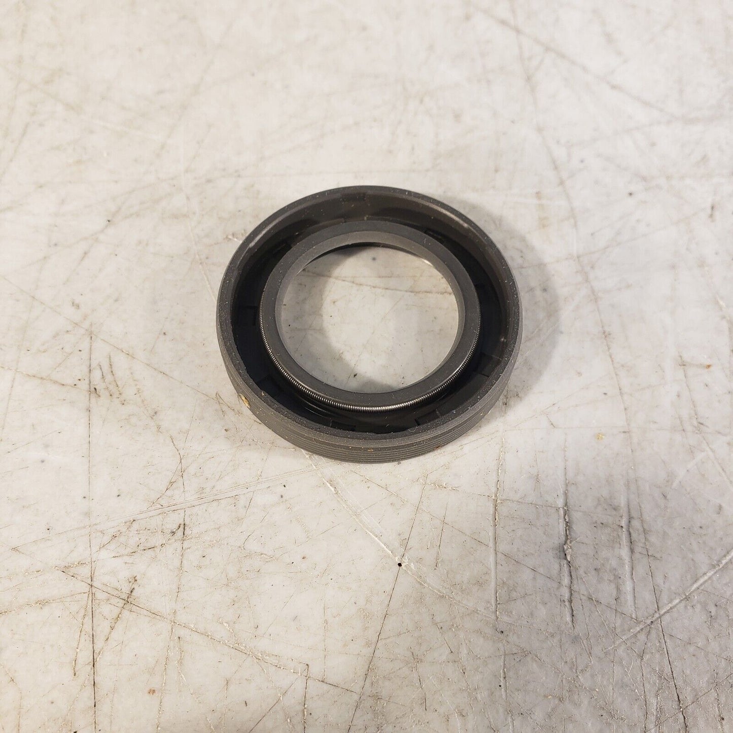 SKF 692311 Oil Seal 25x40x7 HMS5 RG