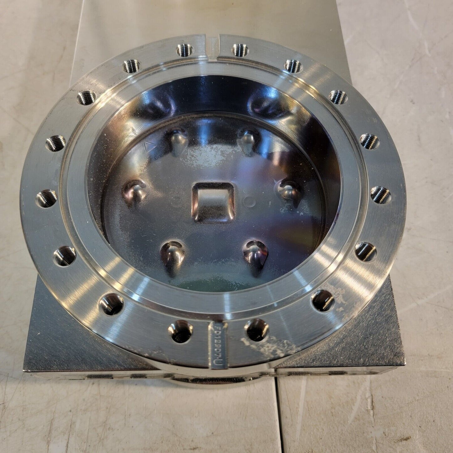 VAT Gate Valve DN100CF 6" OD Conflat Flange Pneumatic Valve High Vacuum UHV SS