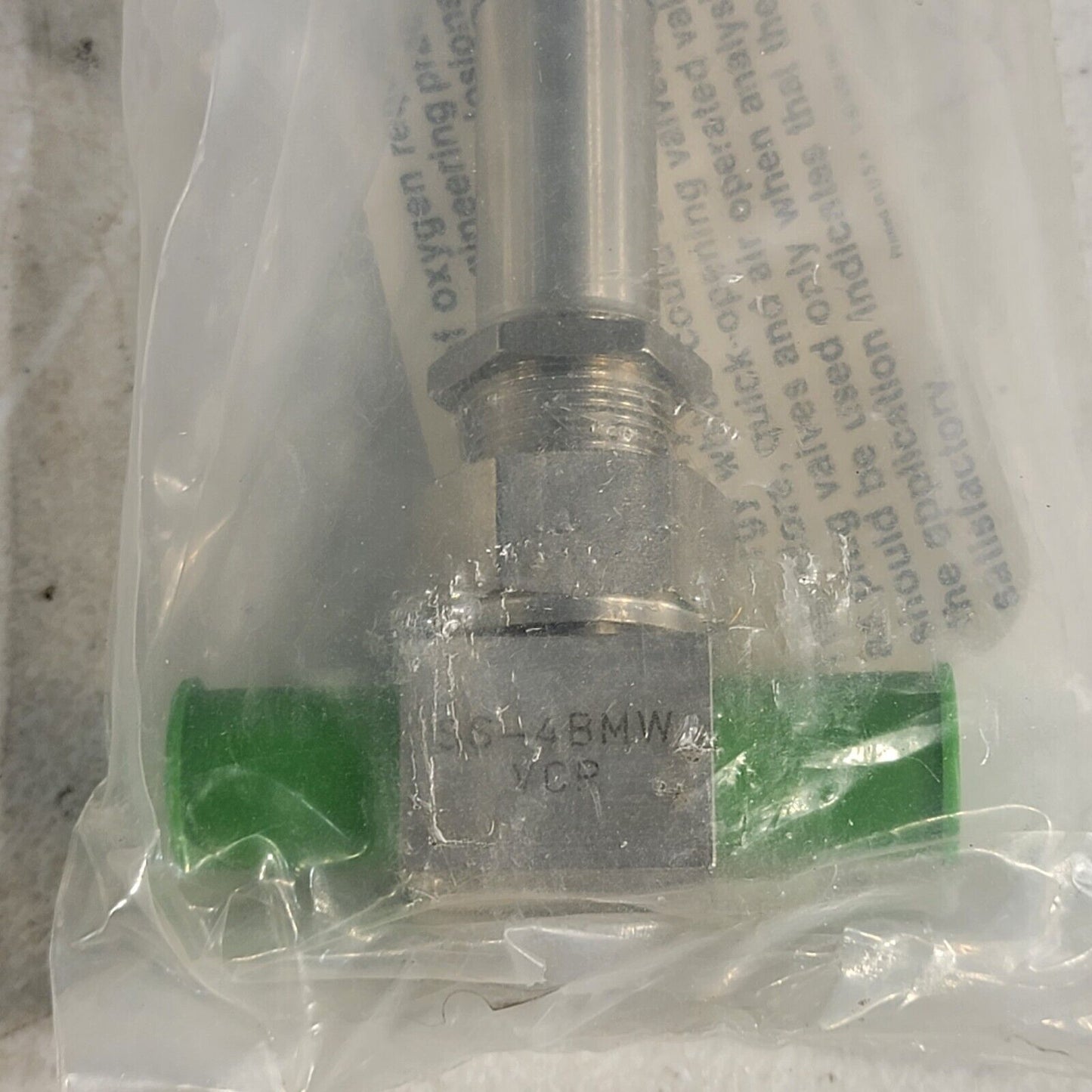 Swagelok Nupro SS-4BMW-VCR 1/4" VCR Bellows Sealed Metering Needle Valve MVCR
