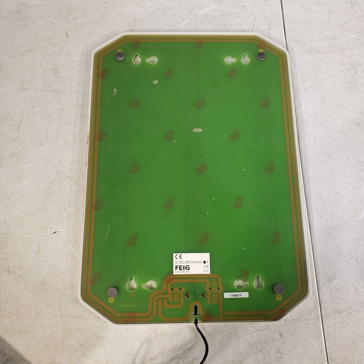 Feig Electronic ISC.ANT340/240 HF Pad RFID Antenna ISC.MR101 MidRange Reader