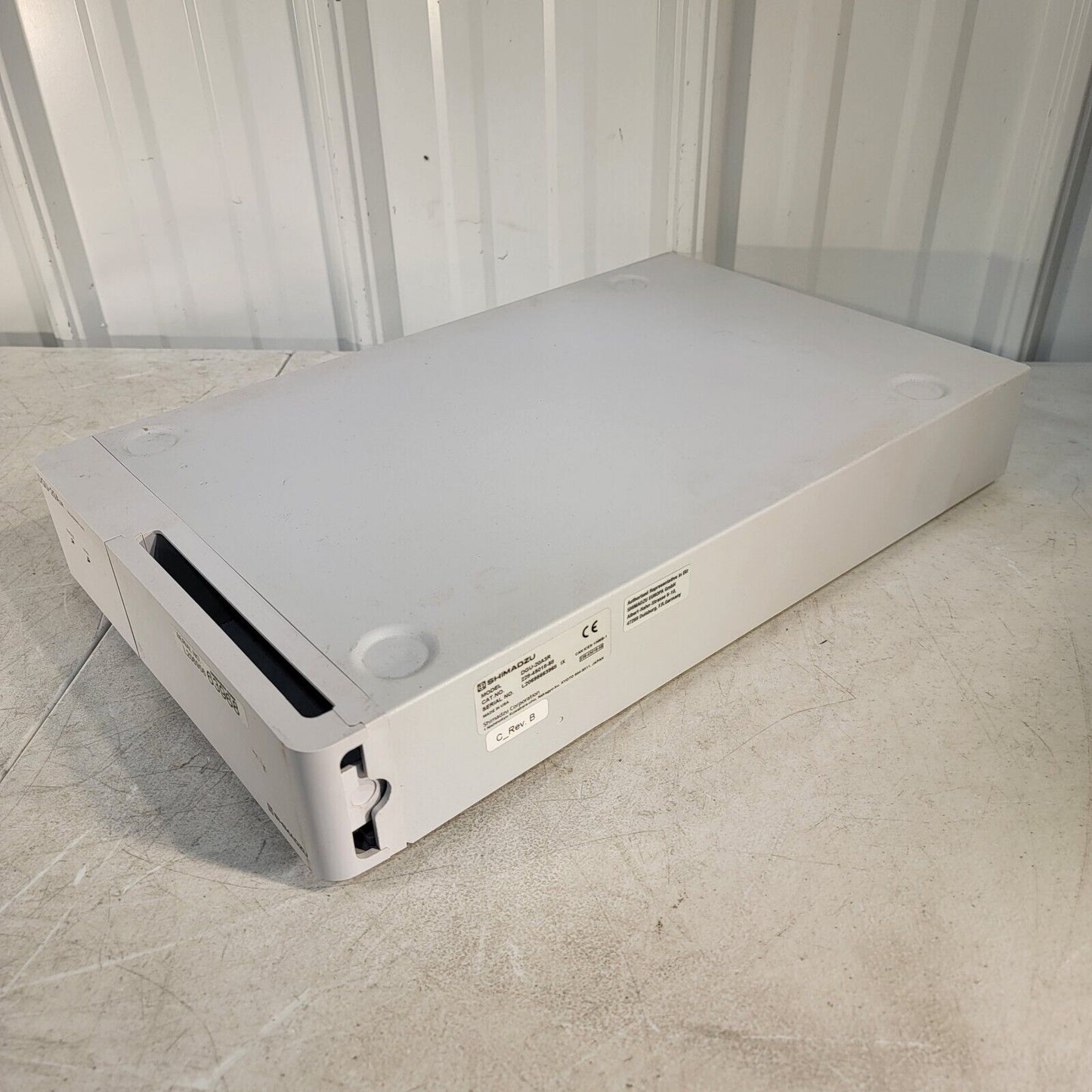 Shimadzu DGU-20A3R HPLC 3-Channel Degassing Unit 228-45018-58